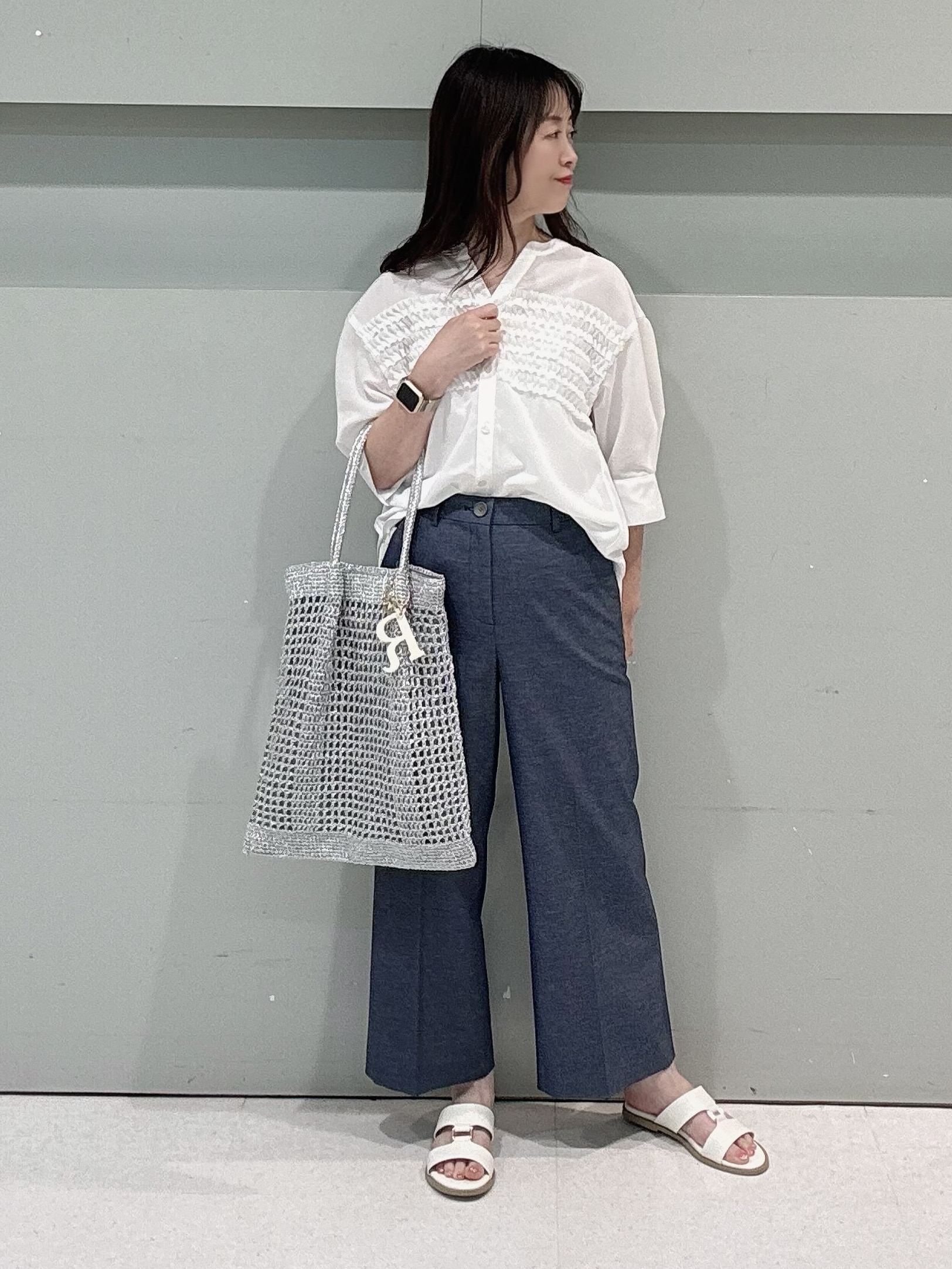 makiさんの「UNTITLED｜【接触冷感/通気性/洗える】フロントフリルブラウス」を使ったコーディネート