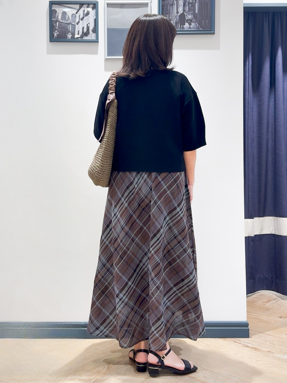 Lilyさんの「grove｜【貴島明日香さん着用／洗濯機OK】レイヤードにもおすすめ、軽やかクロップドニット」を使ったコーディネート