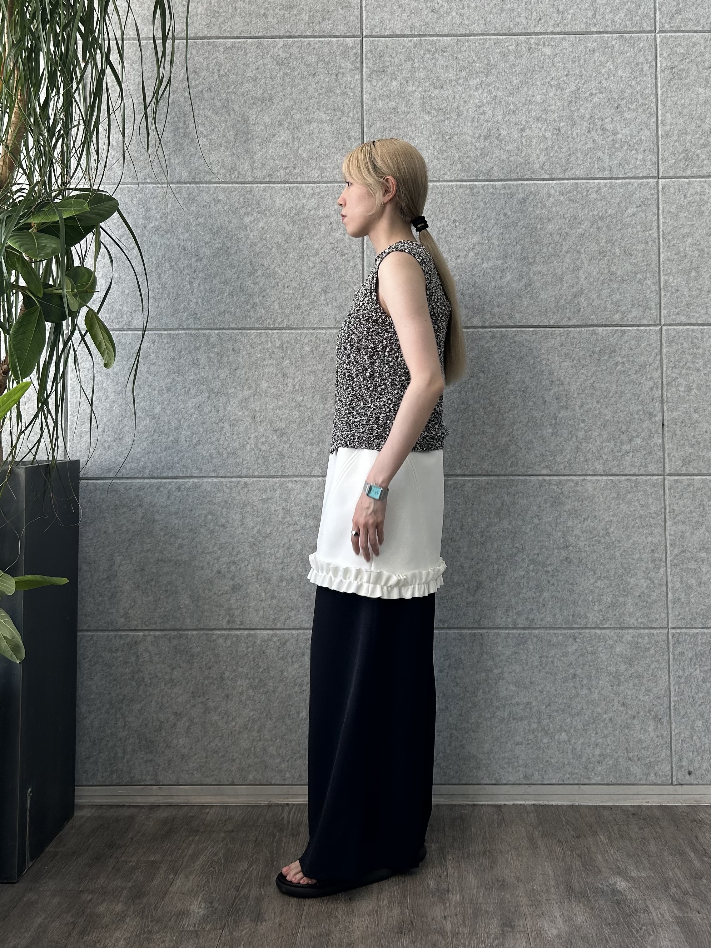 honoka Aさんの「CODE A｜cloudy open back tank」を使ったコーディネート