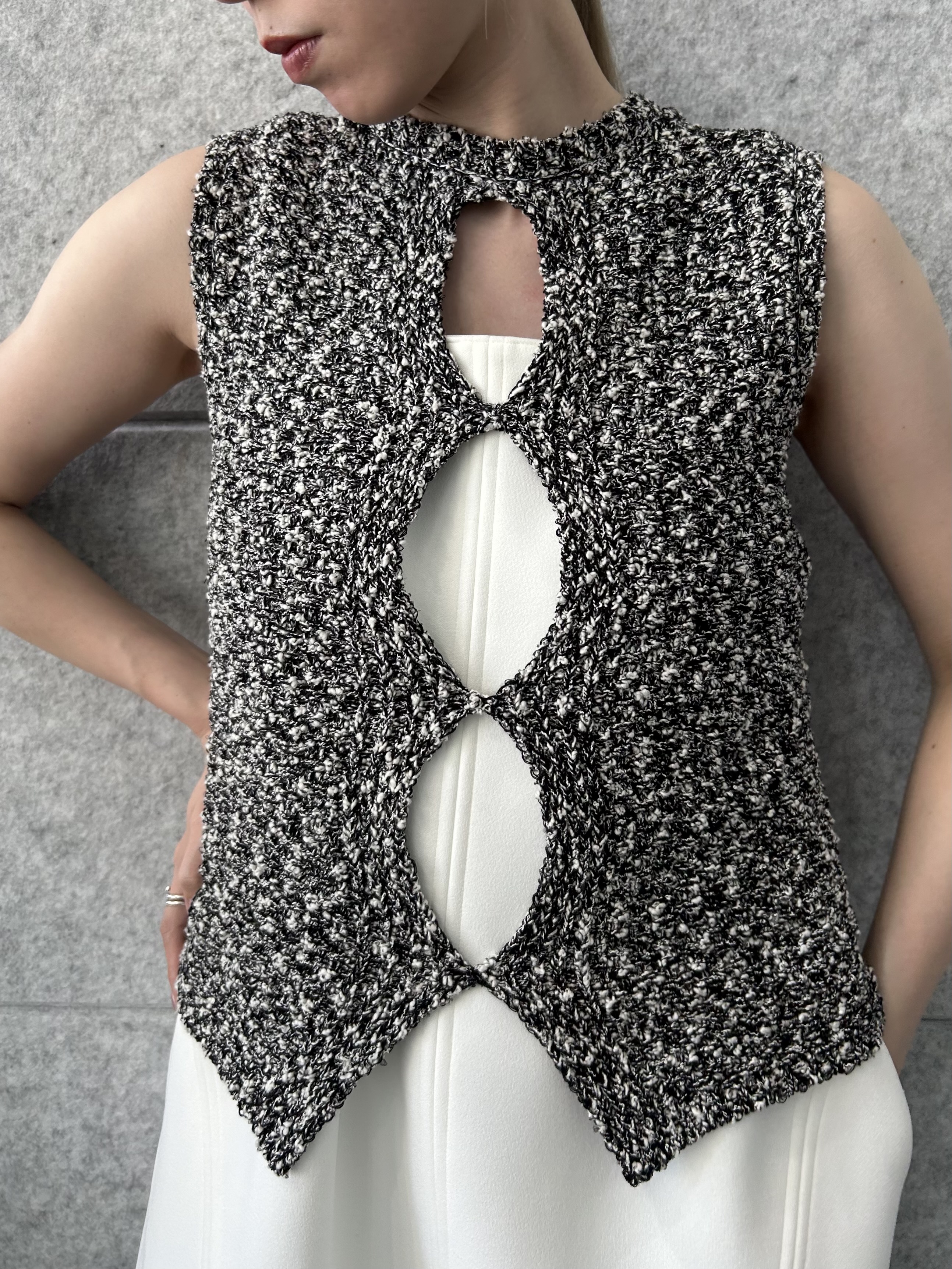 honoka Aさんの「CODE A｜cloudy open back tank」を使ったコーディネート