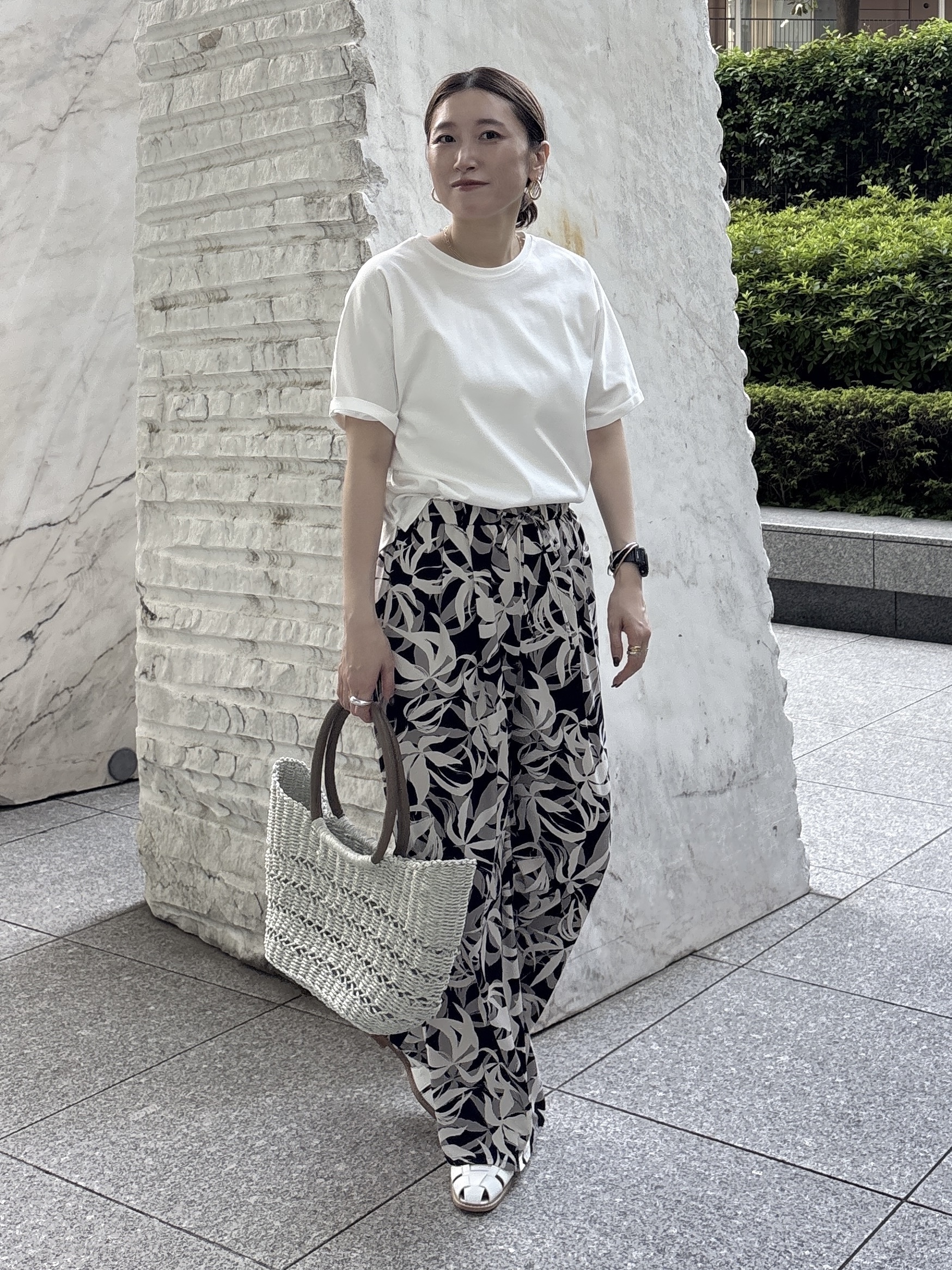 kotakiさんの「INDIVI｜【汗ジミ防止／褒められTシャツ】上品カジュアル！ドルマンTシャツ」を使ったコーディネート