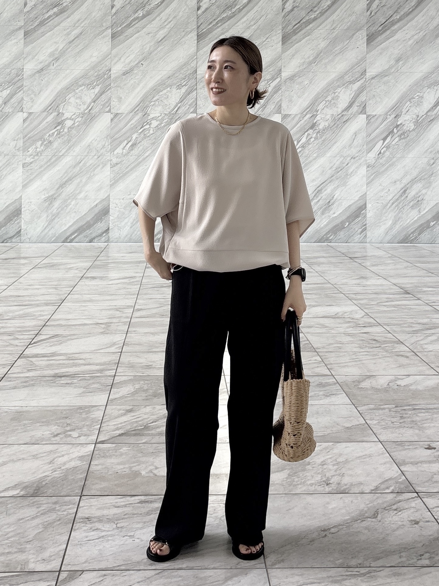 kotakiさんの「INDIVI｜【洗える／2WAY／裾ドロスト付き】 ドルマンスリーブチュニックトップス」を使ったコーディネート