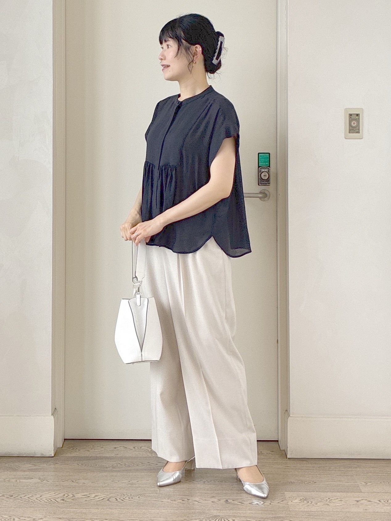  beni_gingerさんの「Reflect｜ドビーストライプドルマンスリーブブラウス」を使ったコーディネート