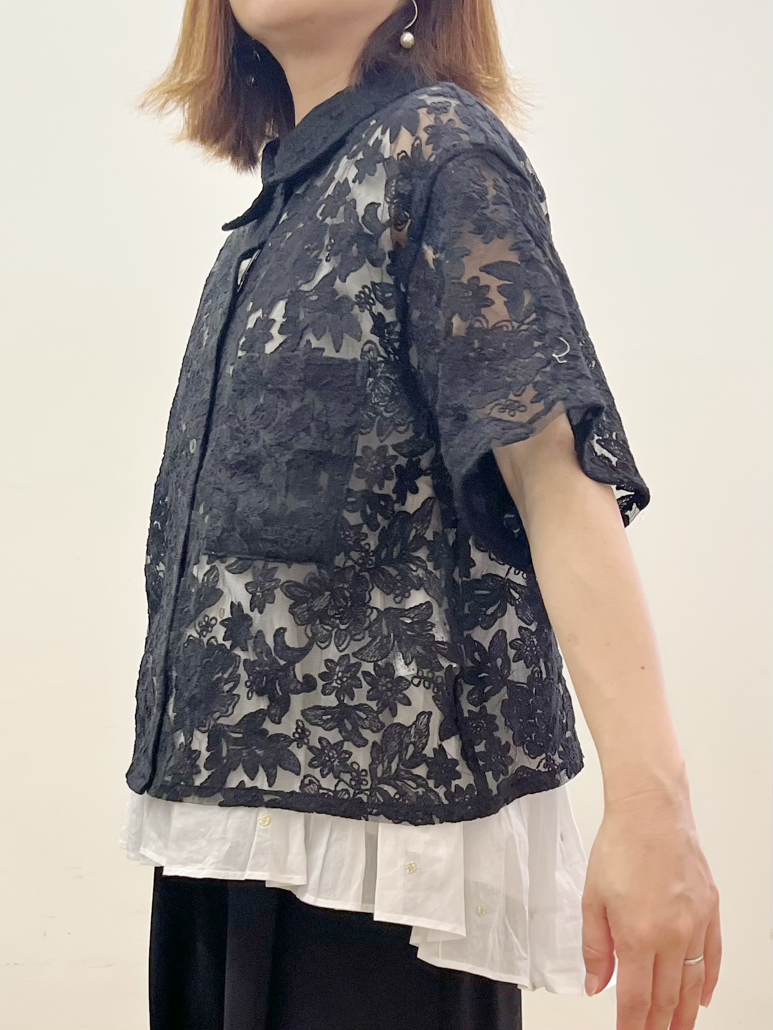 kcさんの「OPAQUE.CLIP｜フラワー刺繍シアーシャツ【洗濯機OK／イージーアイロン】」を使ったコーディネート
