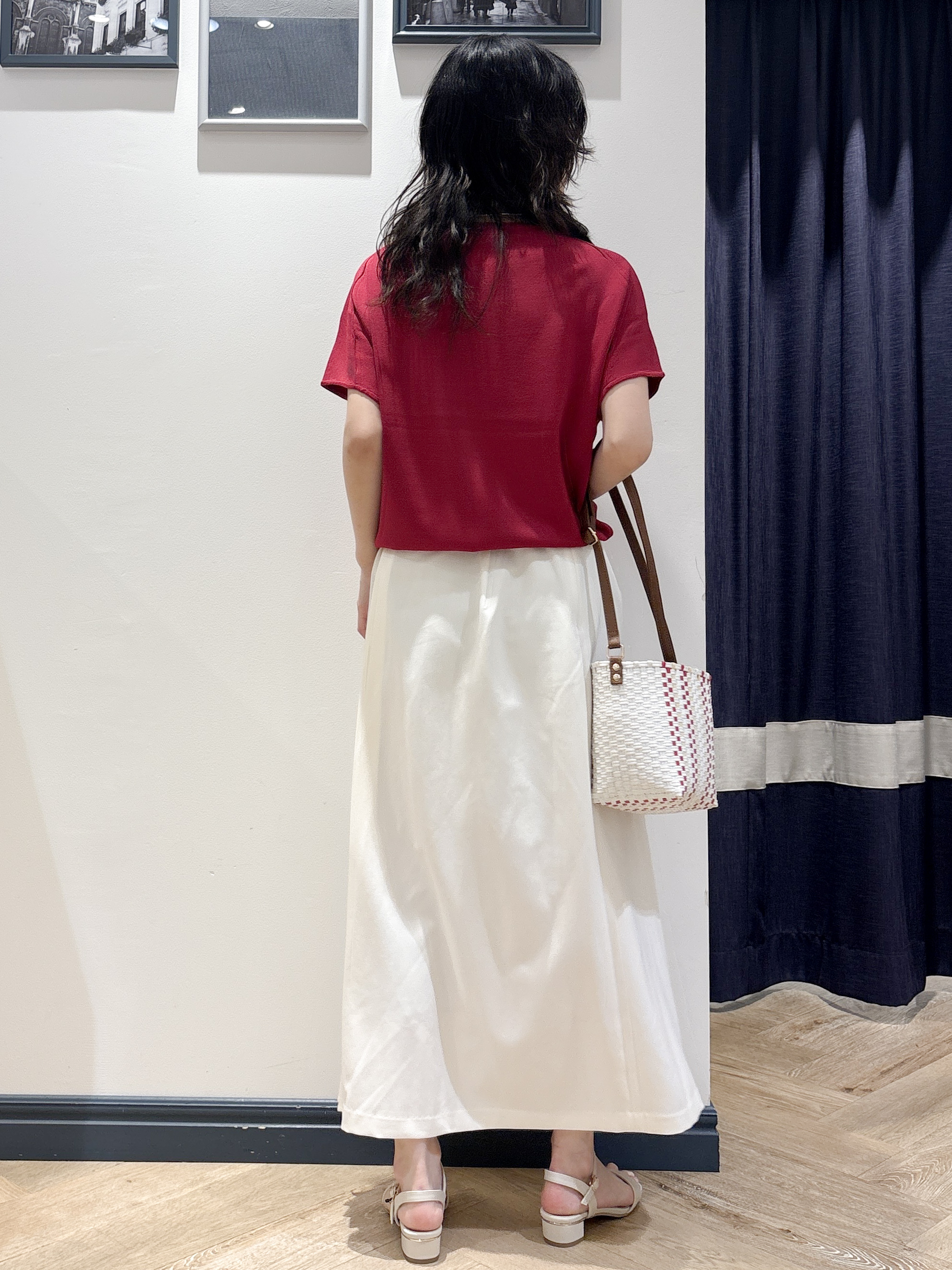 ayakaさんの「grove｜【シリーズ累計36万枚！名品ニット】やわらかドライタッチ ドルマンニット」を使ったコーディネート