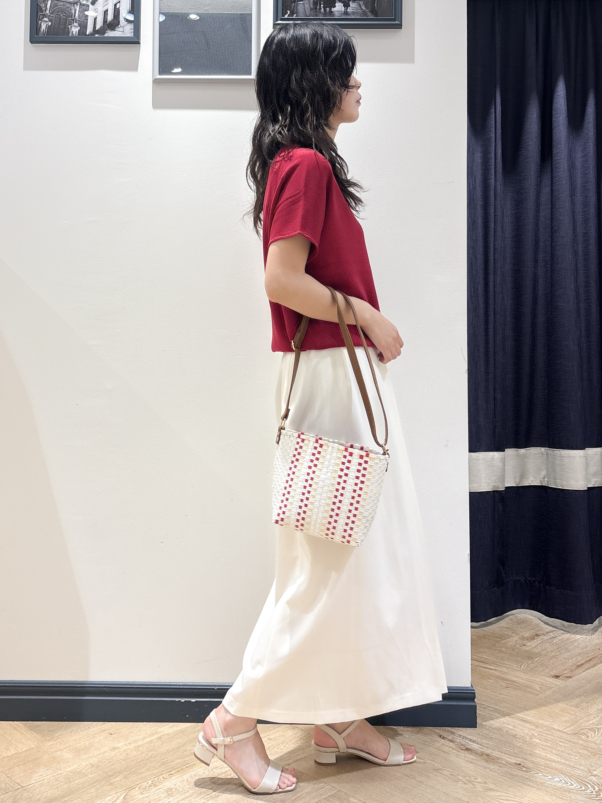 ayakaさんの「grove｜【シリーズ累計36万枚！名品ニット】やわらかドライタッチ ドルマンニット」を使ったコーディネート
