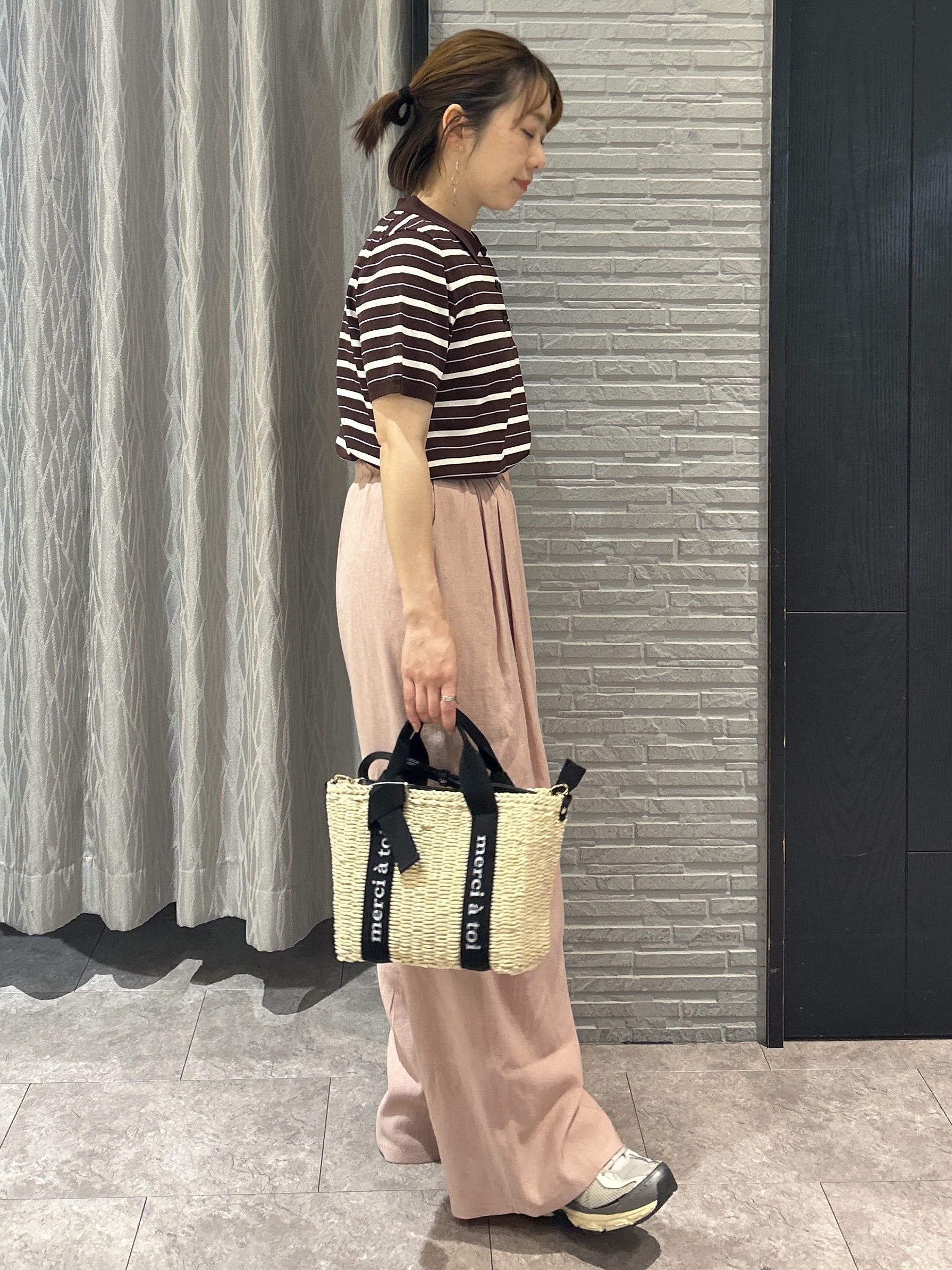 ga_riさんの「THE SHOP TK｜【ひんやり/アンチピリング/UV】1枚で主役になる ボーダーポロニット」を使ったコーディネート