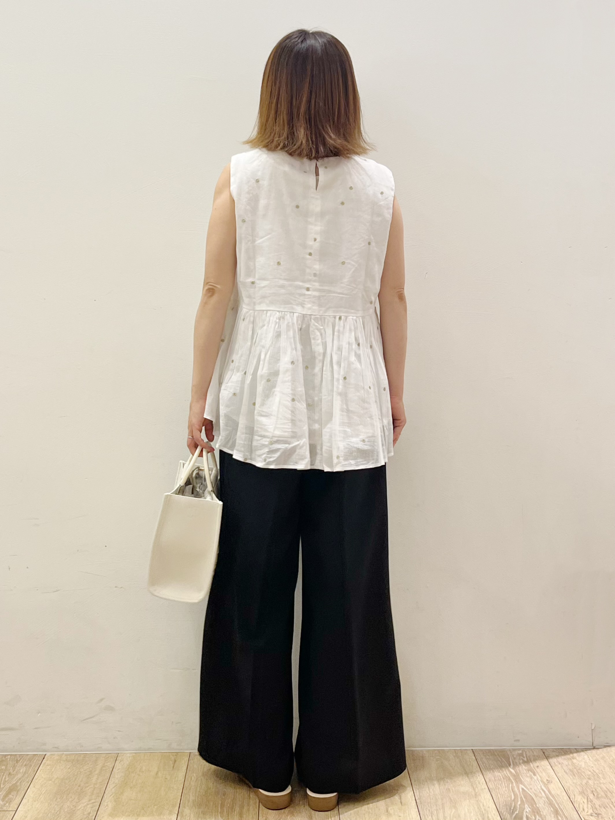 kcさんの「OPAQUE.CLIP｜ラメドット刺繍ペプラムブラウス【洗える】」を使ったコーディネート