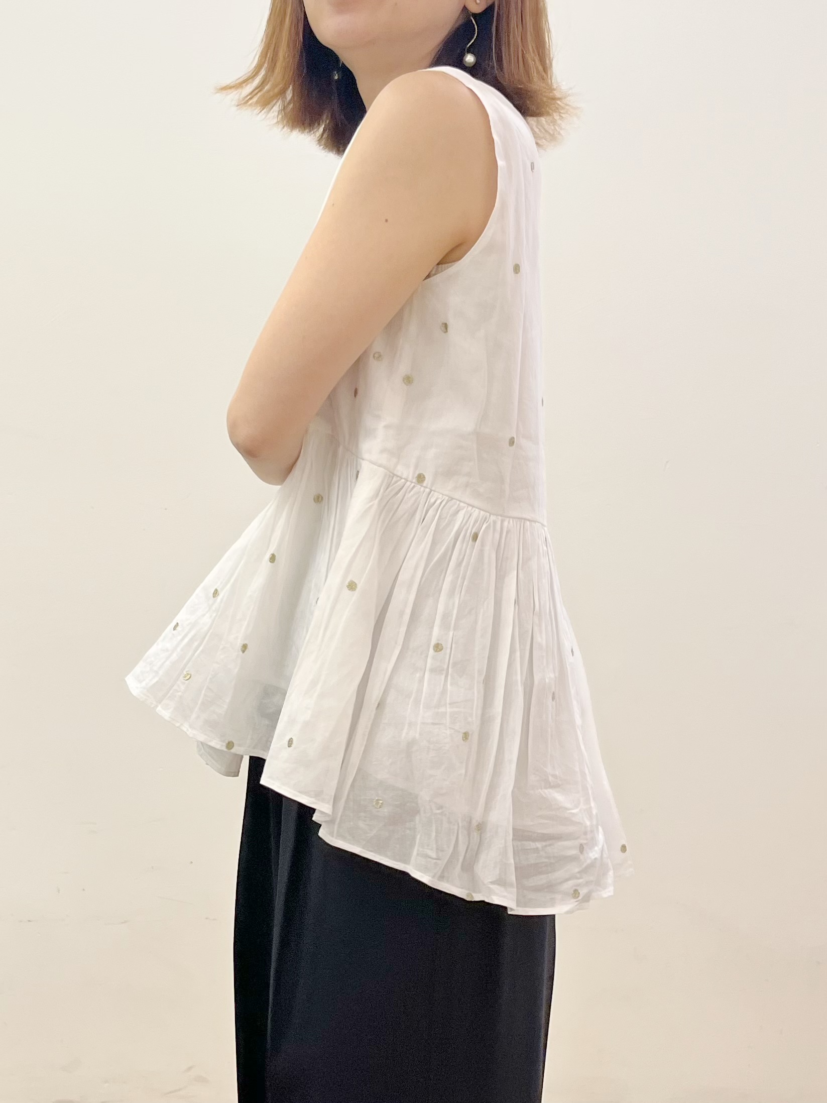 kcさんの「OPAQUE.CLIP｜ラメドット刺繍ペプラムブラウス【洗える】」を使ったコーディネート