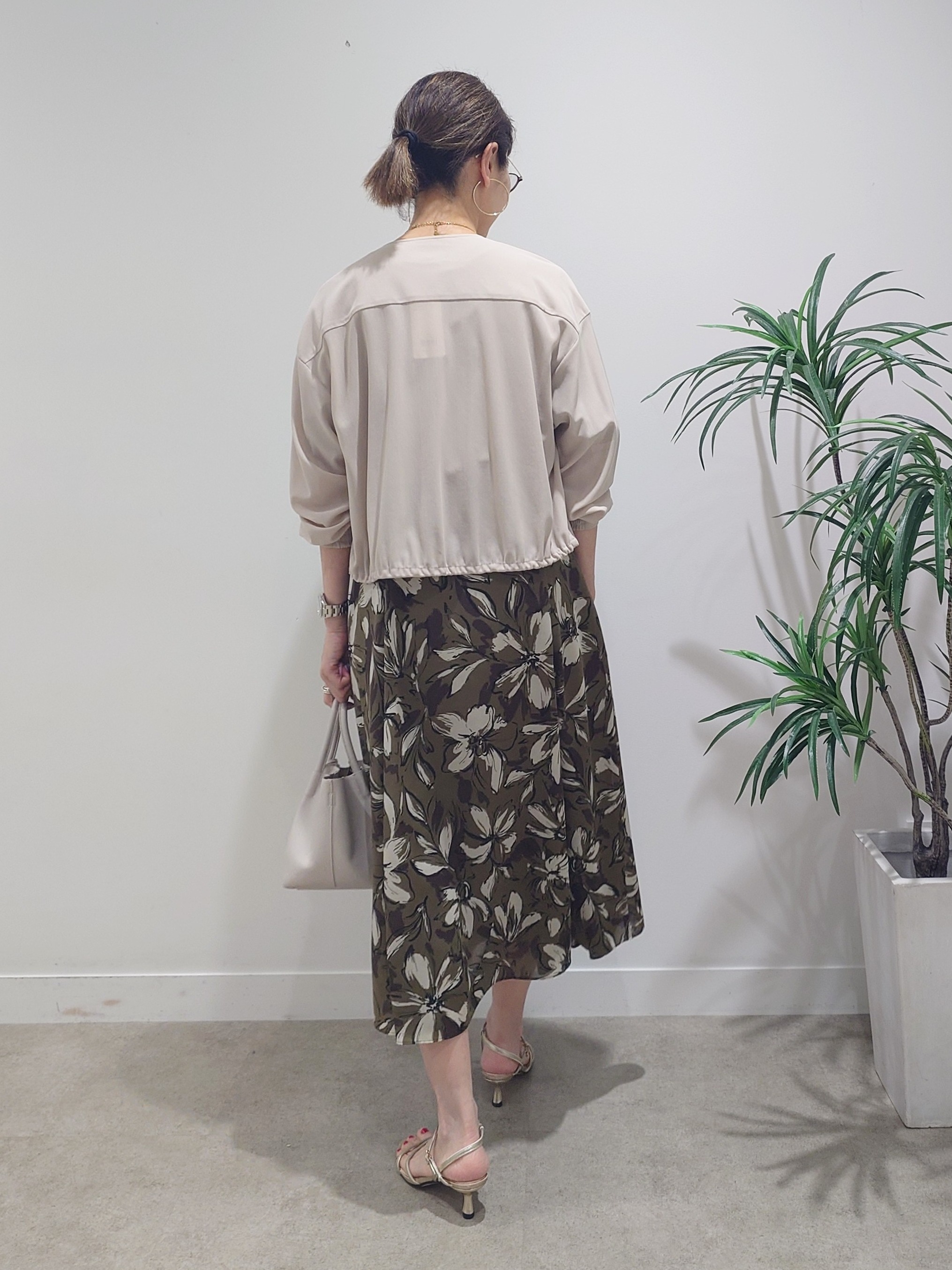 MUTSUKOさんの「UNTITLED｜【古畑星夏さん着用/洗える】シアーブルゾン」を使ったコーディネート