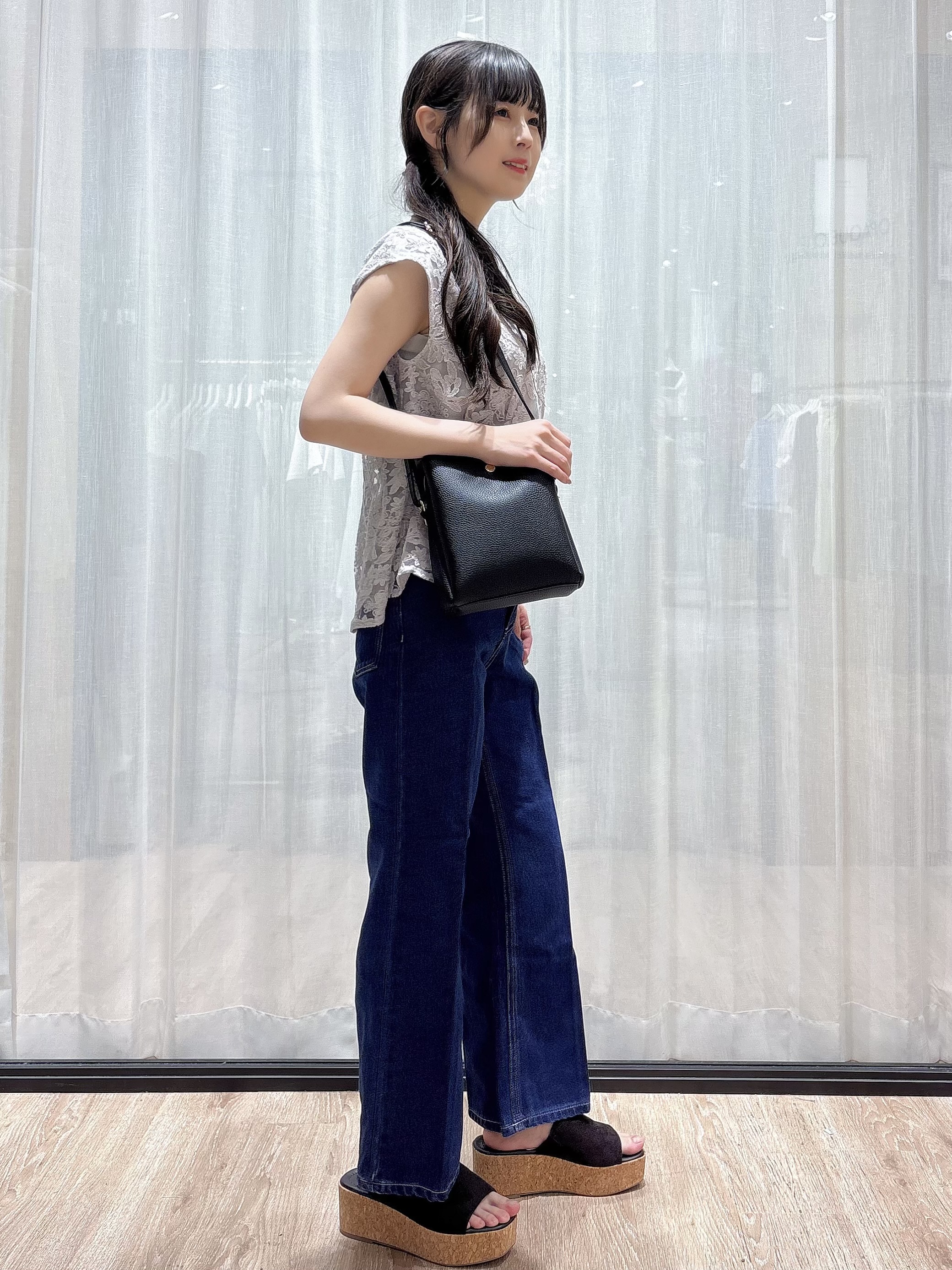 ぞうげさんの「OPAQUE.CLIP｜シアーフラワー刺繍ペプラムブラウス【イージーアイロン／洗濯機OK】」を使ったコーディネート