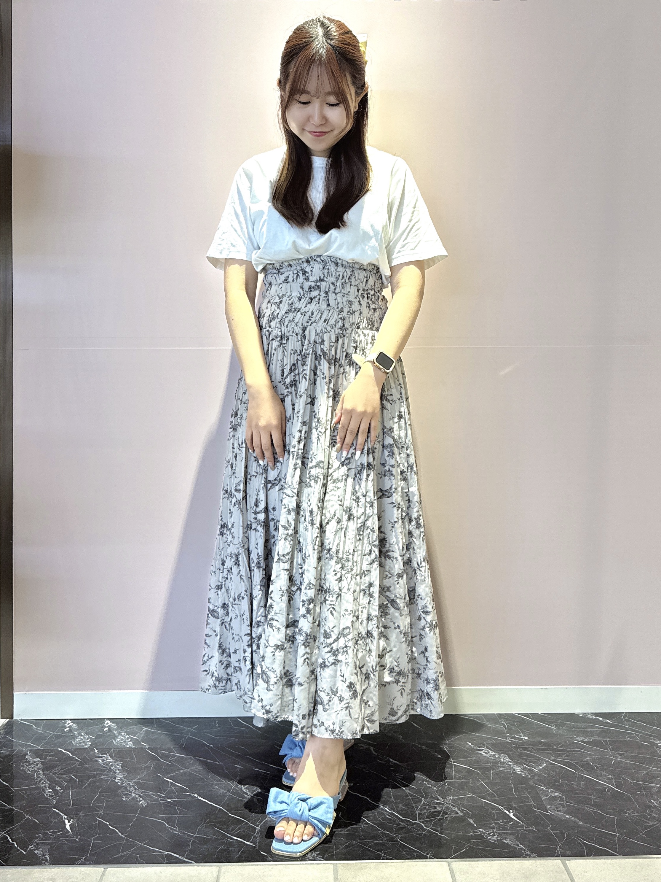 neinaさんの「ESPERANZA｜リボンクリアヒールサンダル」を使ったコーディネート