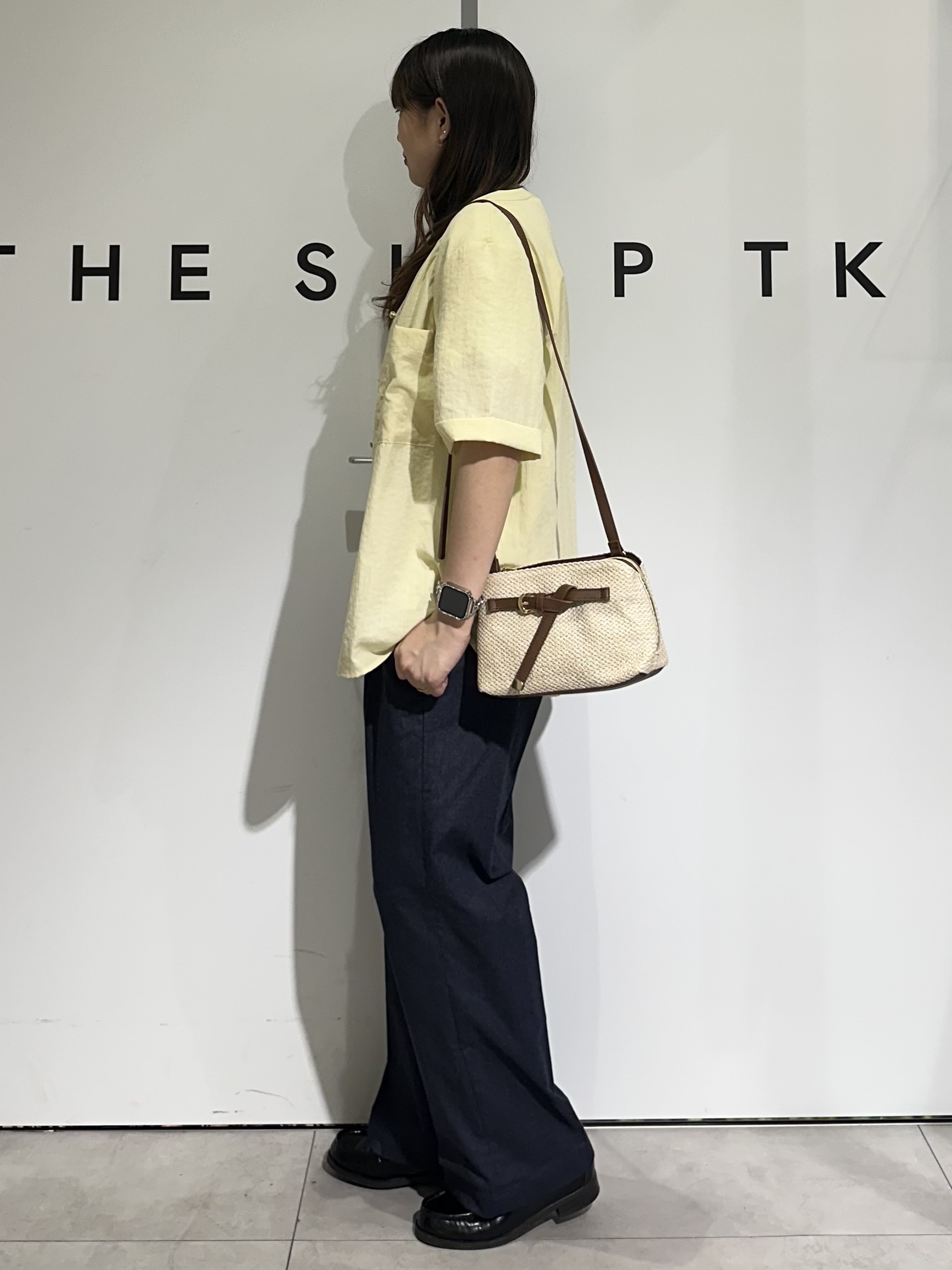cottonさんの「THE SHOP TK｜【M-XL/刻みネックですっきり見え】Wポケット金ボタン 5分袖シャツ」を使ったコーディネート