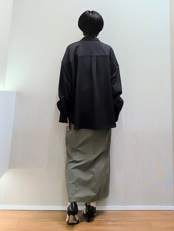 ミズタさんの「UNTITLED｜【2WAY/マシンウォッシャブル】カシュクールデザインシャツ」を使ったコーディネート