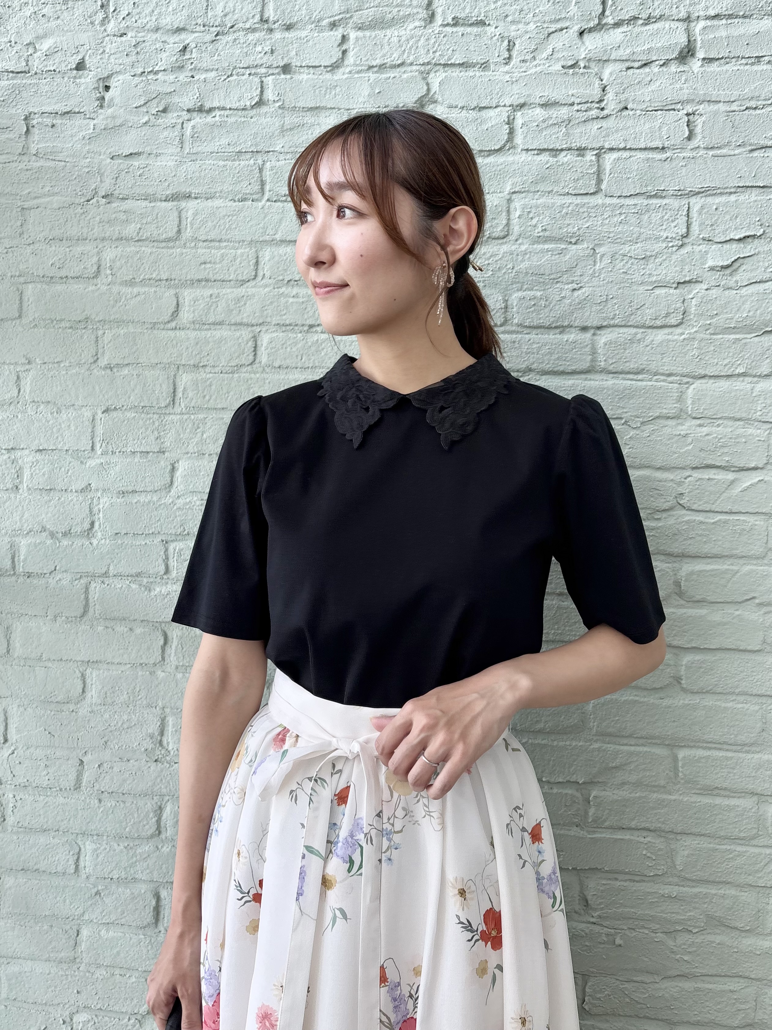 みぃさんの「Couture brooch｜【UVカット・接触冷感・洗える】襟レース トップス」を使ったコーディネート