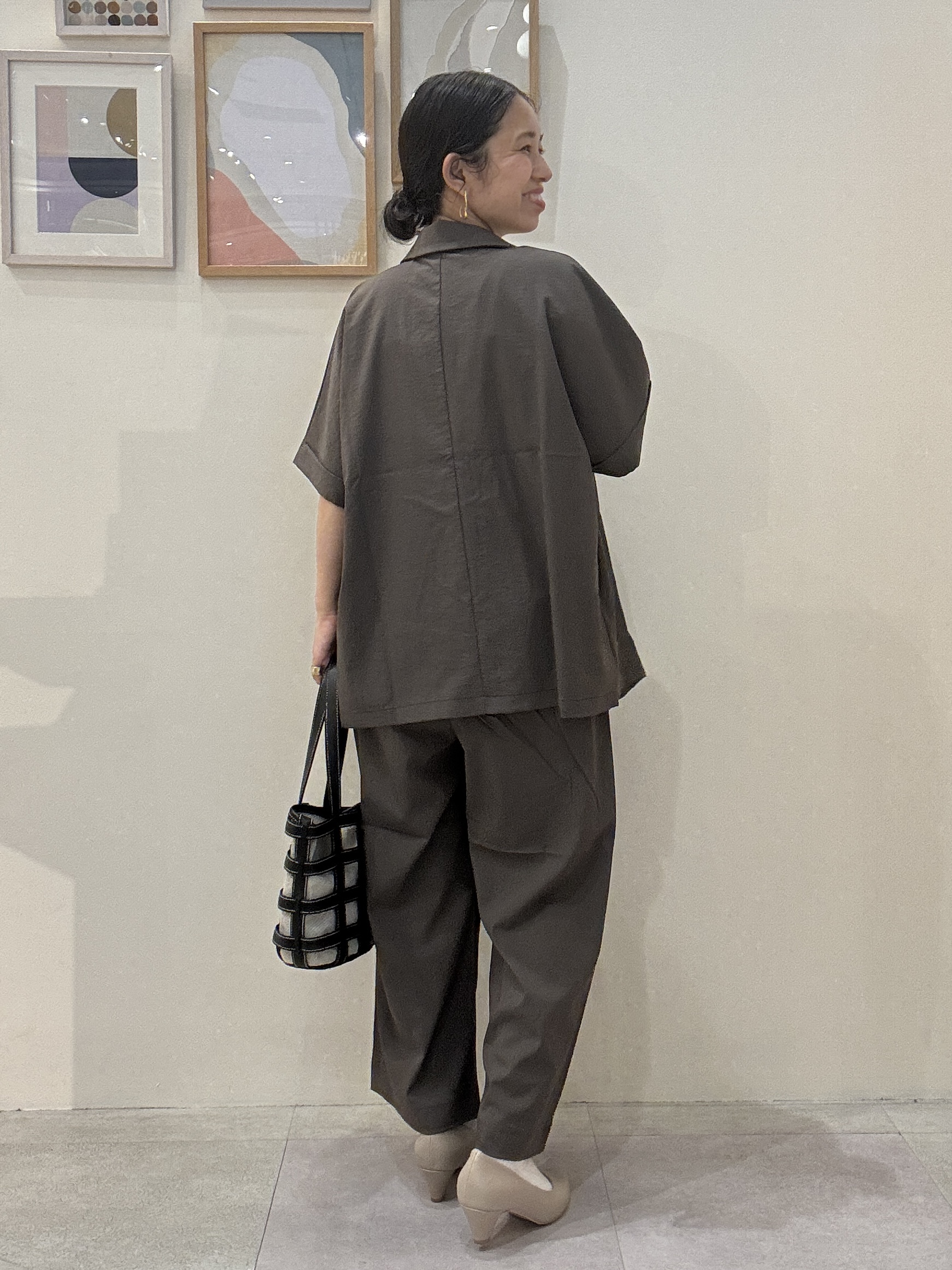 たけぴさんの「SHOO･LA･RUE｜【高レビュー/洗濯機可/セットアップ可】軽凛(かろりん) ひんやり半袖ジャケット」を使ったコーディネート