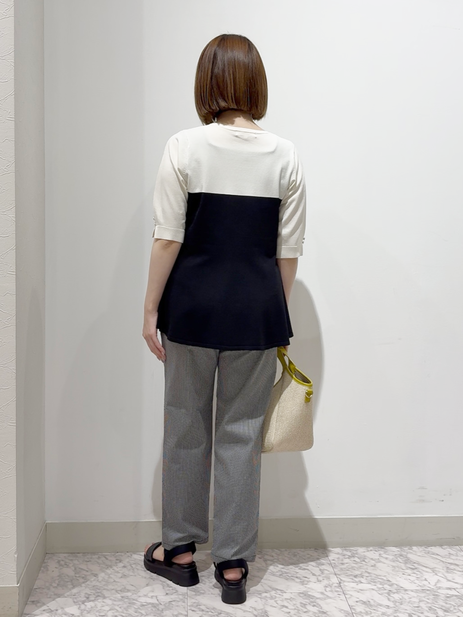 しかっちさんの「grove｜【体型カバー/UV・ひんやり】一枚でコーデが決まる、配色フレアニットプルオーバー」を使ったコーディネート