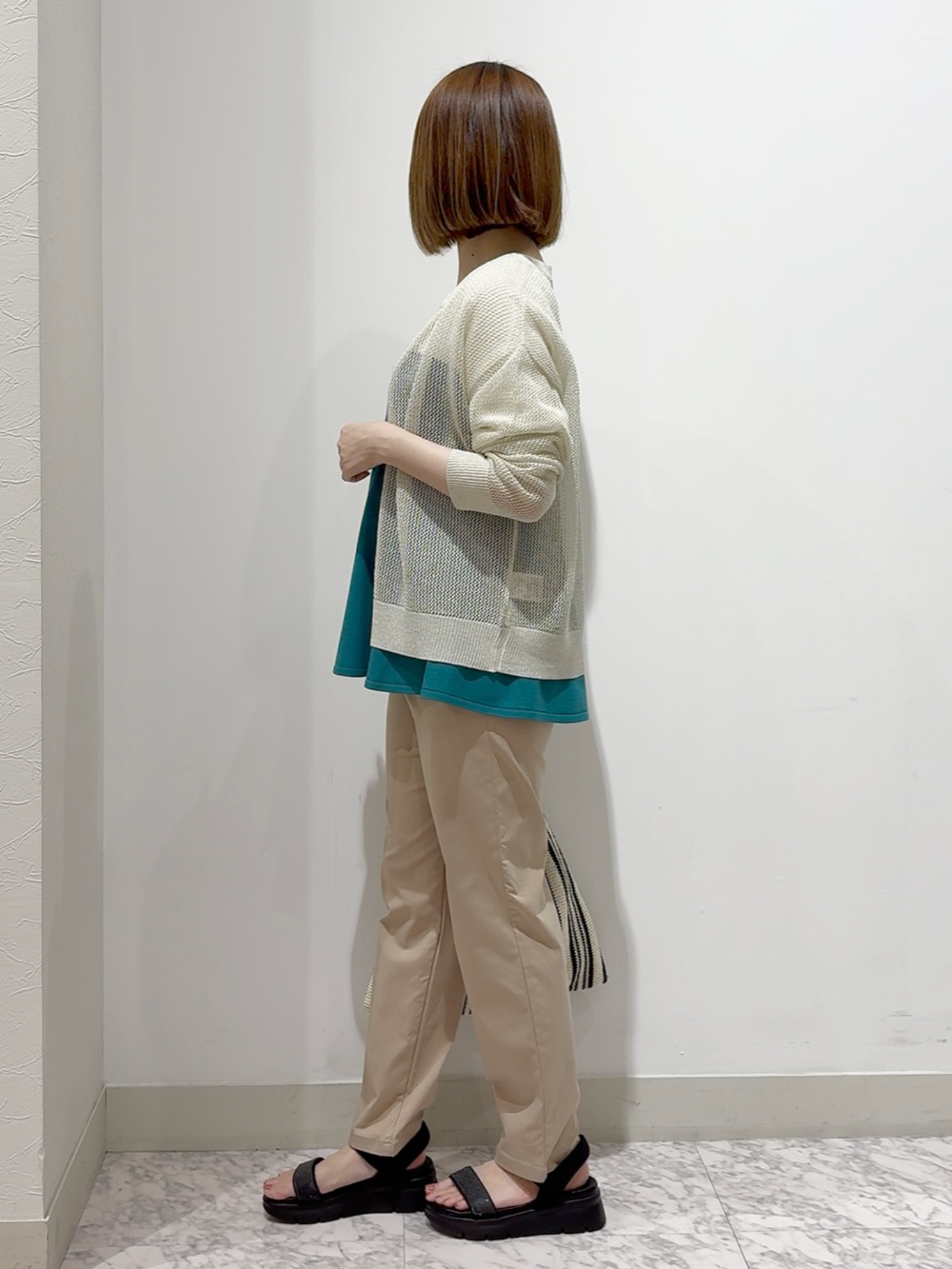しかっちさんの「grove｜【体型カバー/UV・ひんやり】一枚でコーデが決まる、配色フレアニットプルオーバー」を使ったコーディネート