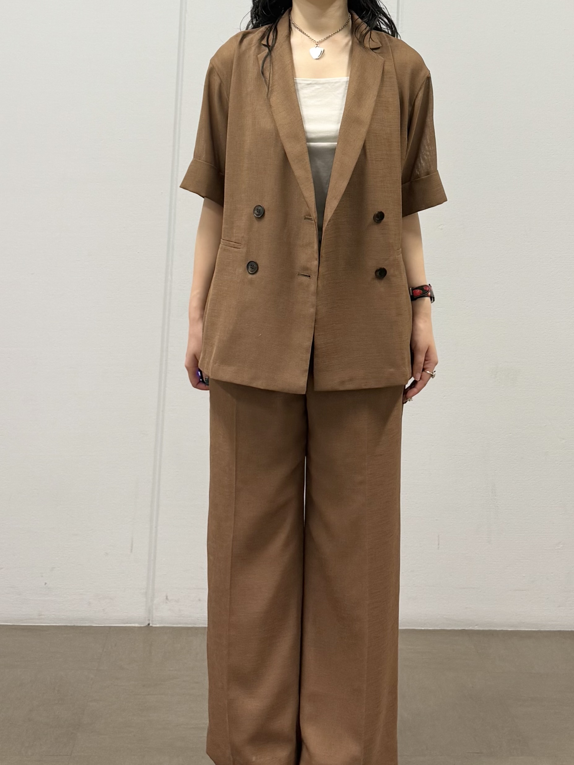 mizukiさんの「INDIVI｜【洗える／メッシュ素材／SETUP可能】半袖シアージャケット」を使ったコーディネート