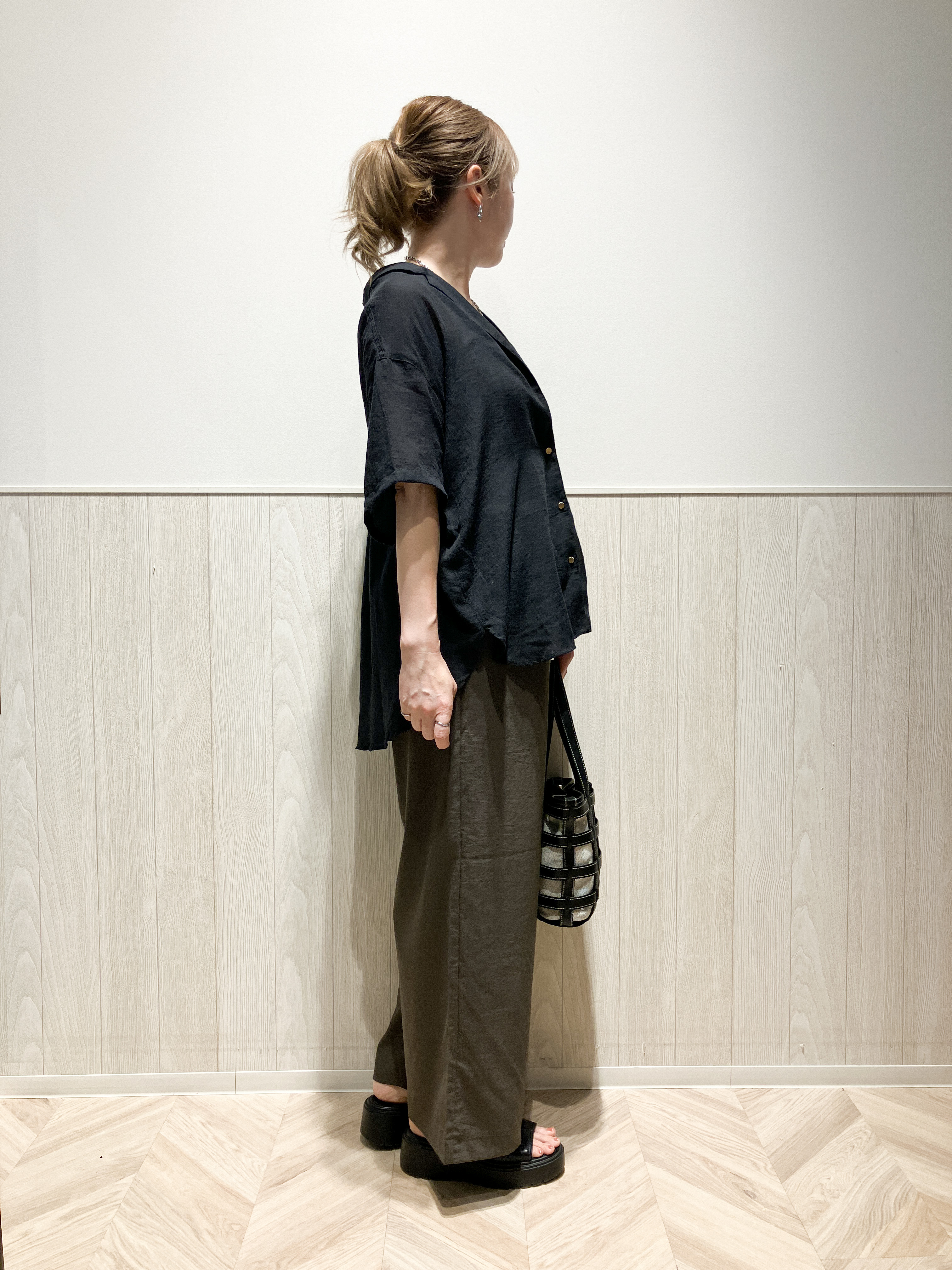 shokoさんの「SHOO･LA･RUE｜【S-LL】ナチュラルに決まる 半袖シアーシャツジャケット」を使ったコーディネート