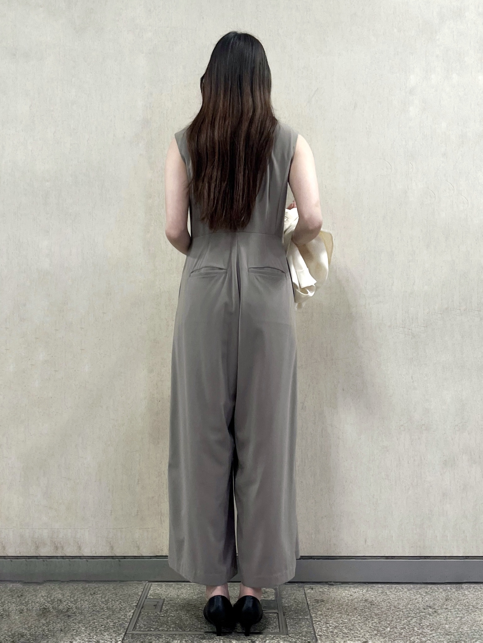 ももさんの「OPAQUE.CLIP｜【接触冷感／吸水速乾／防シワ】リネンライクテーラードジャケット《洗濯機OK》」を使ったコーディネート
