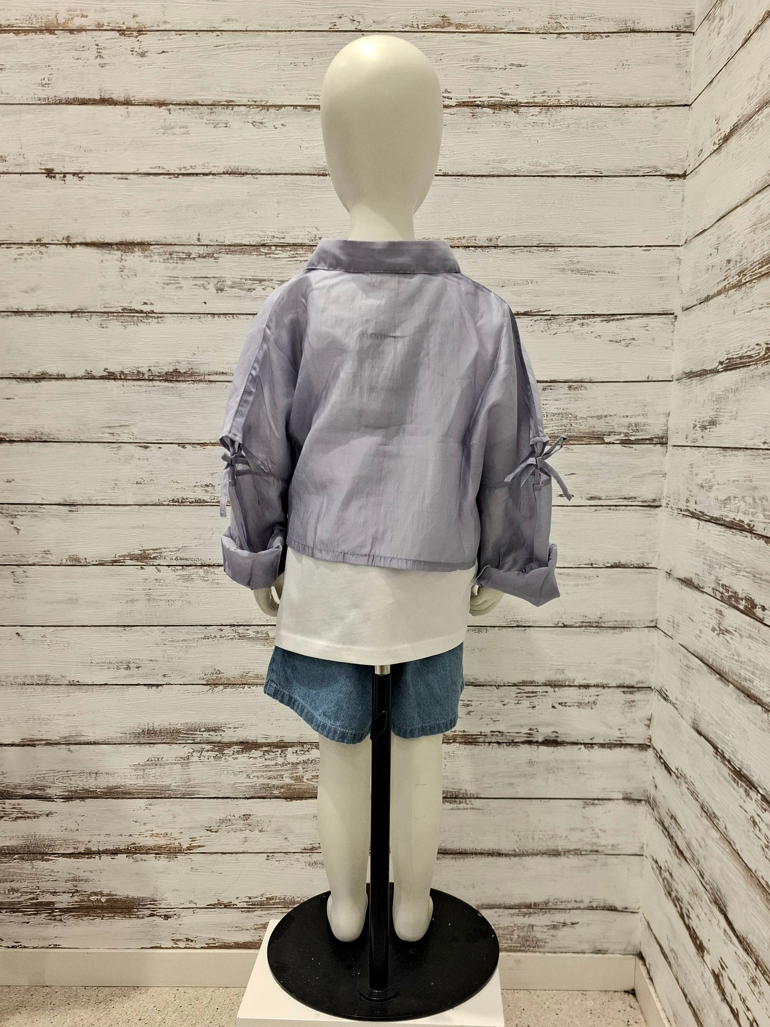 haruさんの「SHOO･LA･RUE｜【130-150cm】クロップドシアーリボンシャツ」を使ったコーディネート