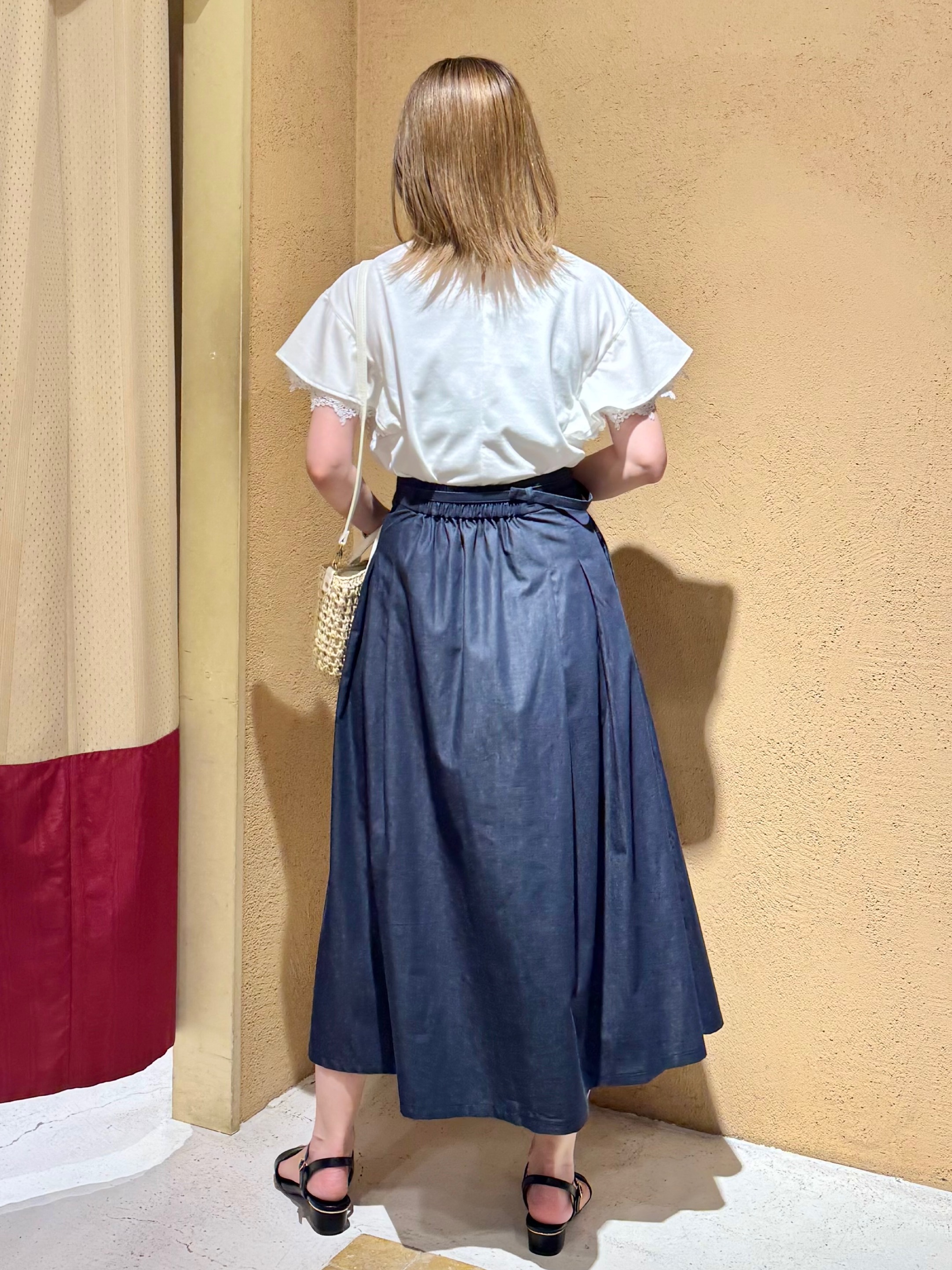 さち。さんの「grove｜【二の腕カバー、UV/ひんやり】涼しく華やかに、レースレイヤードスリーブTシャツ」を使ったコーディネート