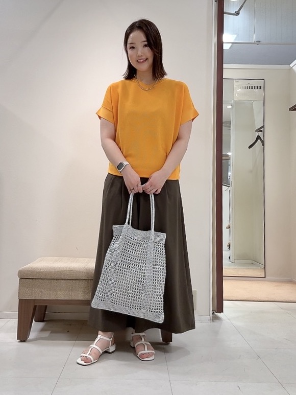 YUIさんの「UNTITLED｜【11色展開/体型カバー】前後2WAYフレンチスリーブニット」を使ったコーディネート