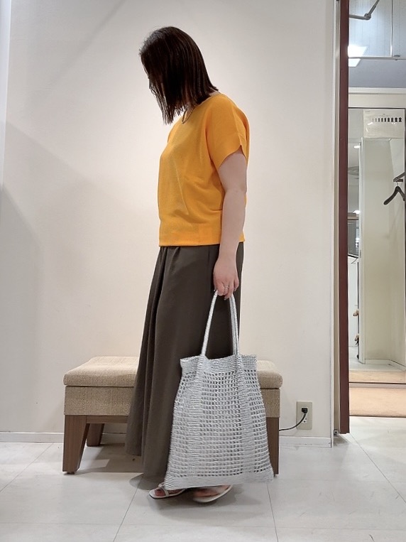YUIさんの「UNTITLED｜【11色展開/体型カバー】前後2WAYフレンチスリーブニット」を使ったコーディネート