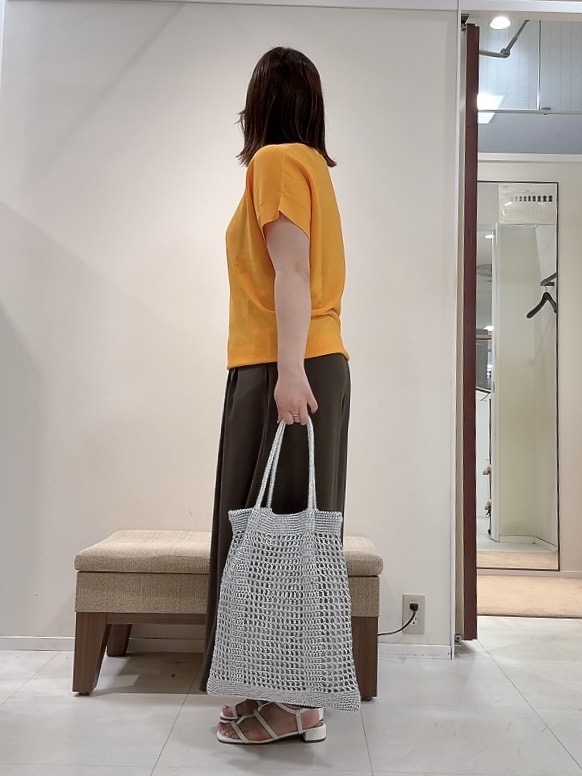 YUIさんの「UNTITLED｜【11色展開/体型カバー】前後2WAYフレンチスリーブニット」を使ったコーディネート