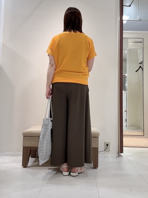 YUIさんの「UNTITLED｜【11色展開/体型カバー】前後2WAYフレンチスリーブニット」を使ったコーディネート