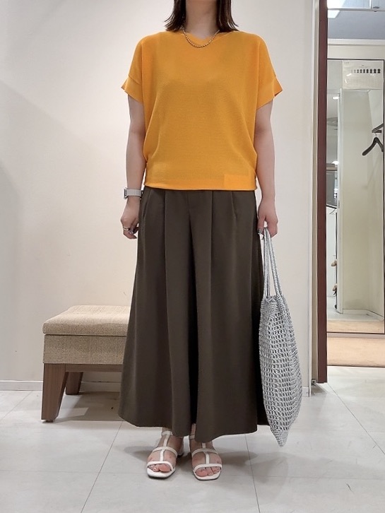 YUIさんの「UNTITLED｜【11色展開/体型カバー】前後2WAYフレンチスリーブニット」を使ったコーディネート