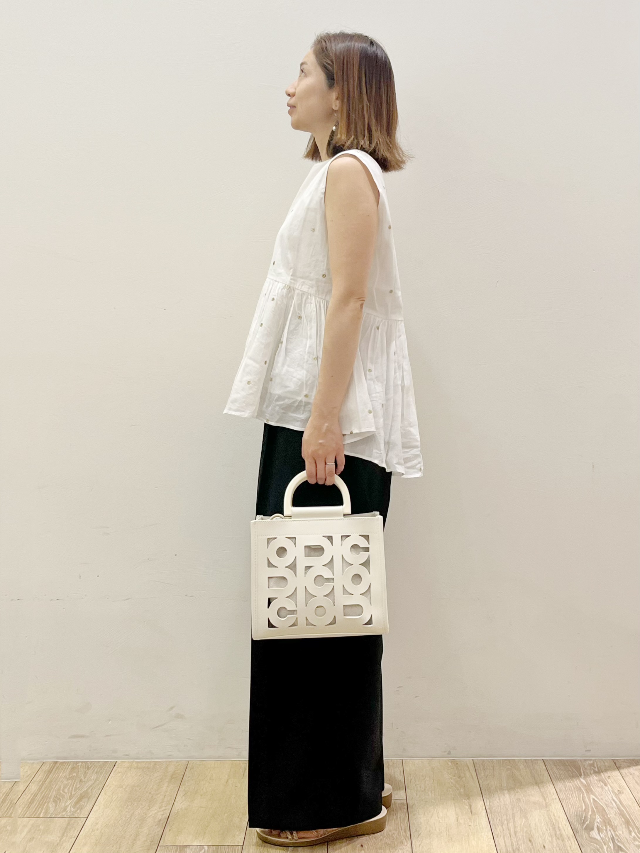 kcさんの「OPAQUE.CLIP｜ラメドット刺繍ペプラムブラウス【洗える】」を使ったコーディネート