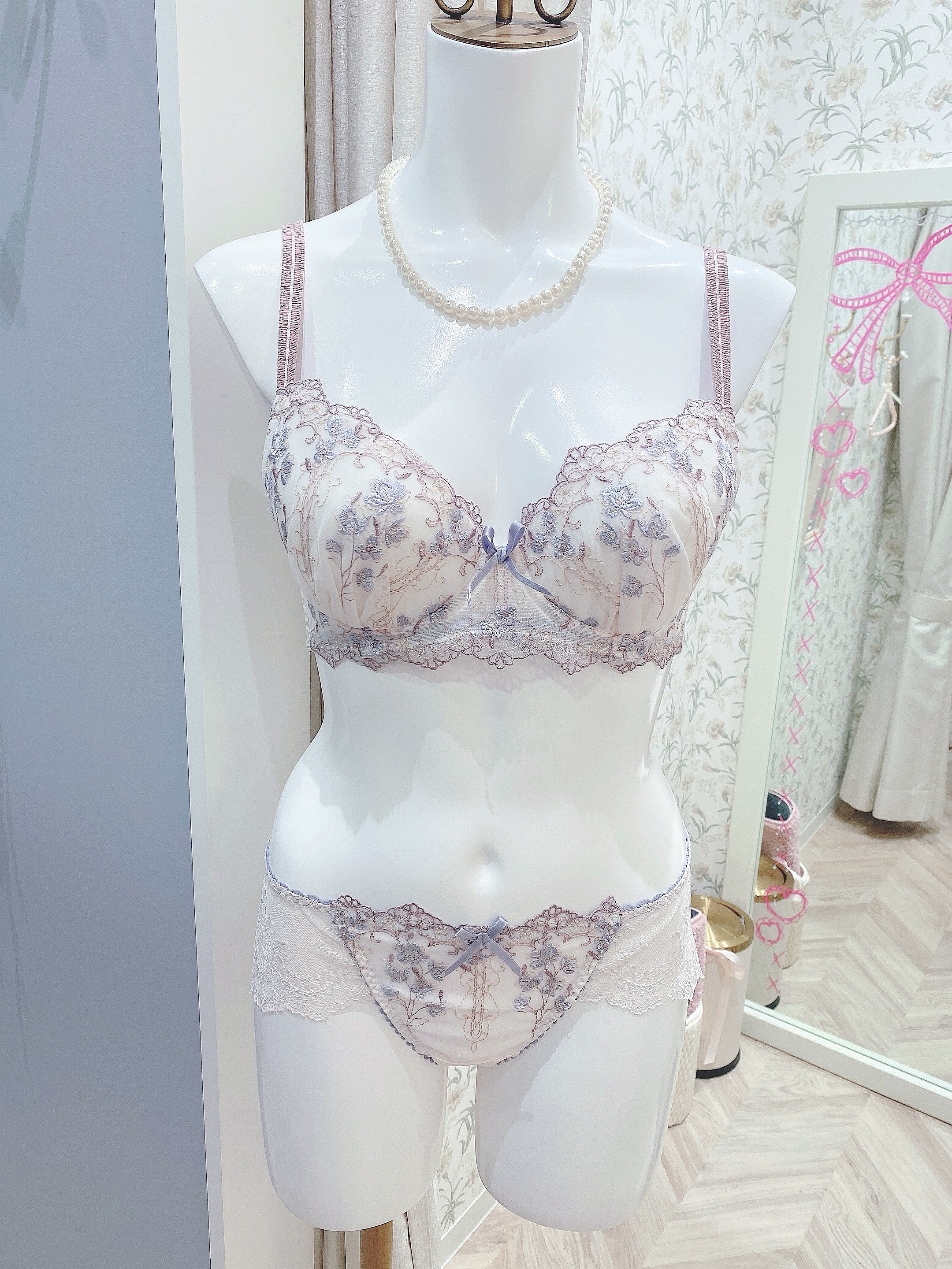 NENE さんの「Risa Magli｜カイリー ブラジャー (B-C) ＜Side Shape（サイドシェイプ）＞」を使ったコーディネート