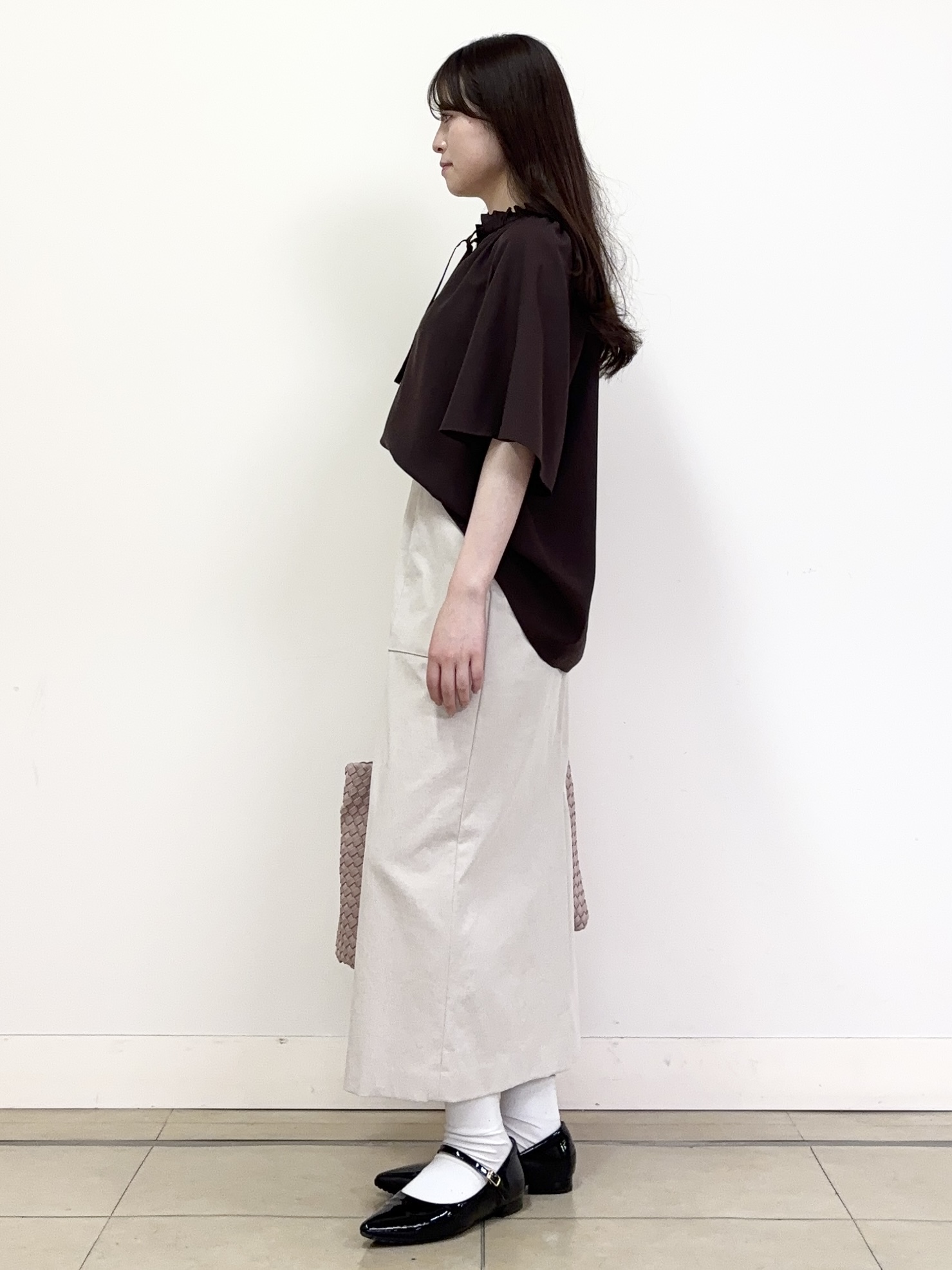 あやかさんの「UNTITLED｜【シアー/首元フリル】シルキーシフォンブラウス」を使ったコーディネート
