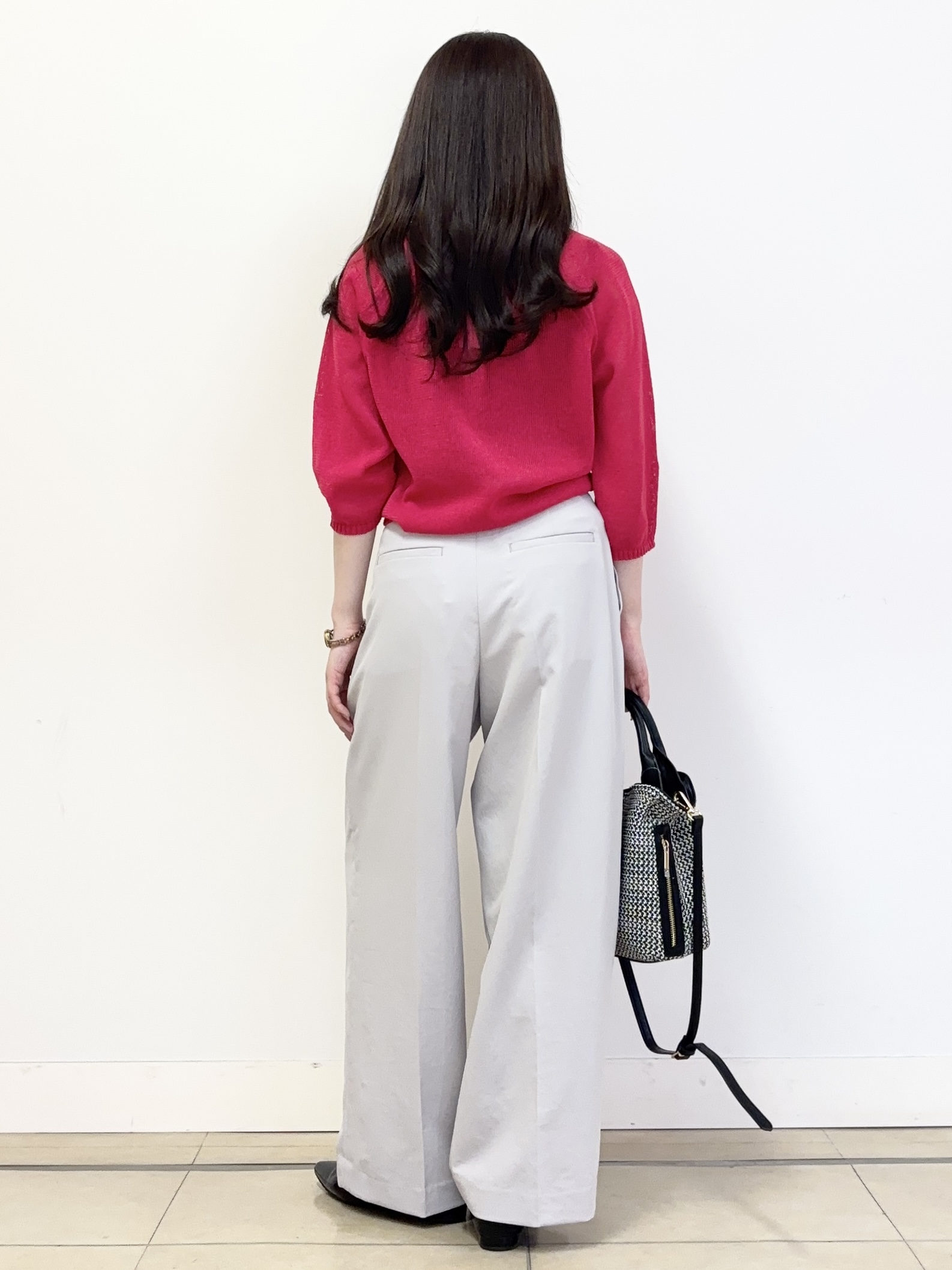あやかさんの「UNTITLED｜【洗える/ゆったり】クルーネックドライニット」を使ったコーディネート