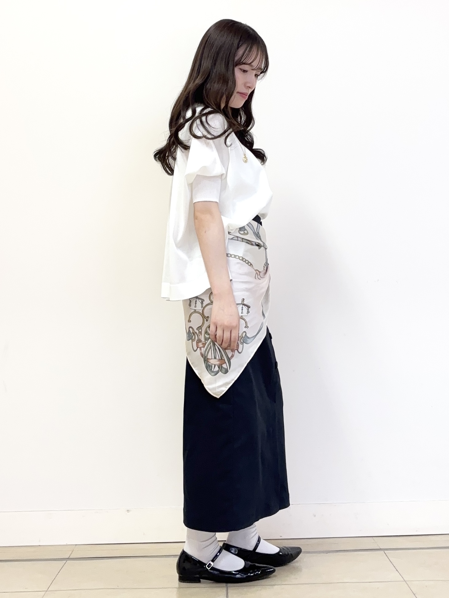 あやかさんの「UNTITLED｜【アンサンブル可/洗える】シアーレーヨンニット」を使ったコーディネート