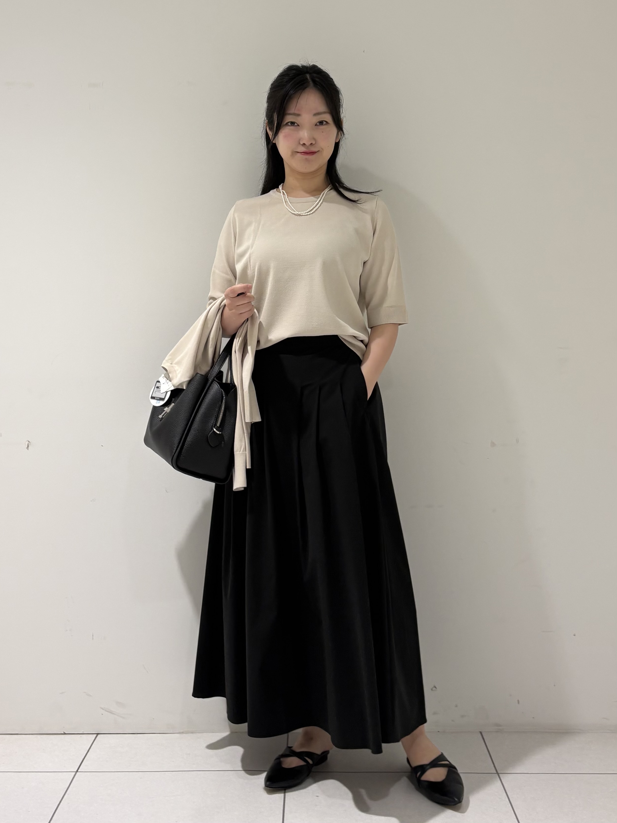 momokoさんの「INDIVI｜【UVケア/接触冷感／アンサンブル】丸首カーディガン＆袖スリット5分袖ニット」を使ったコーディネート
