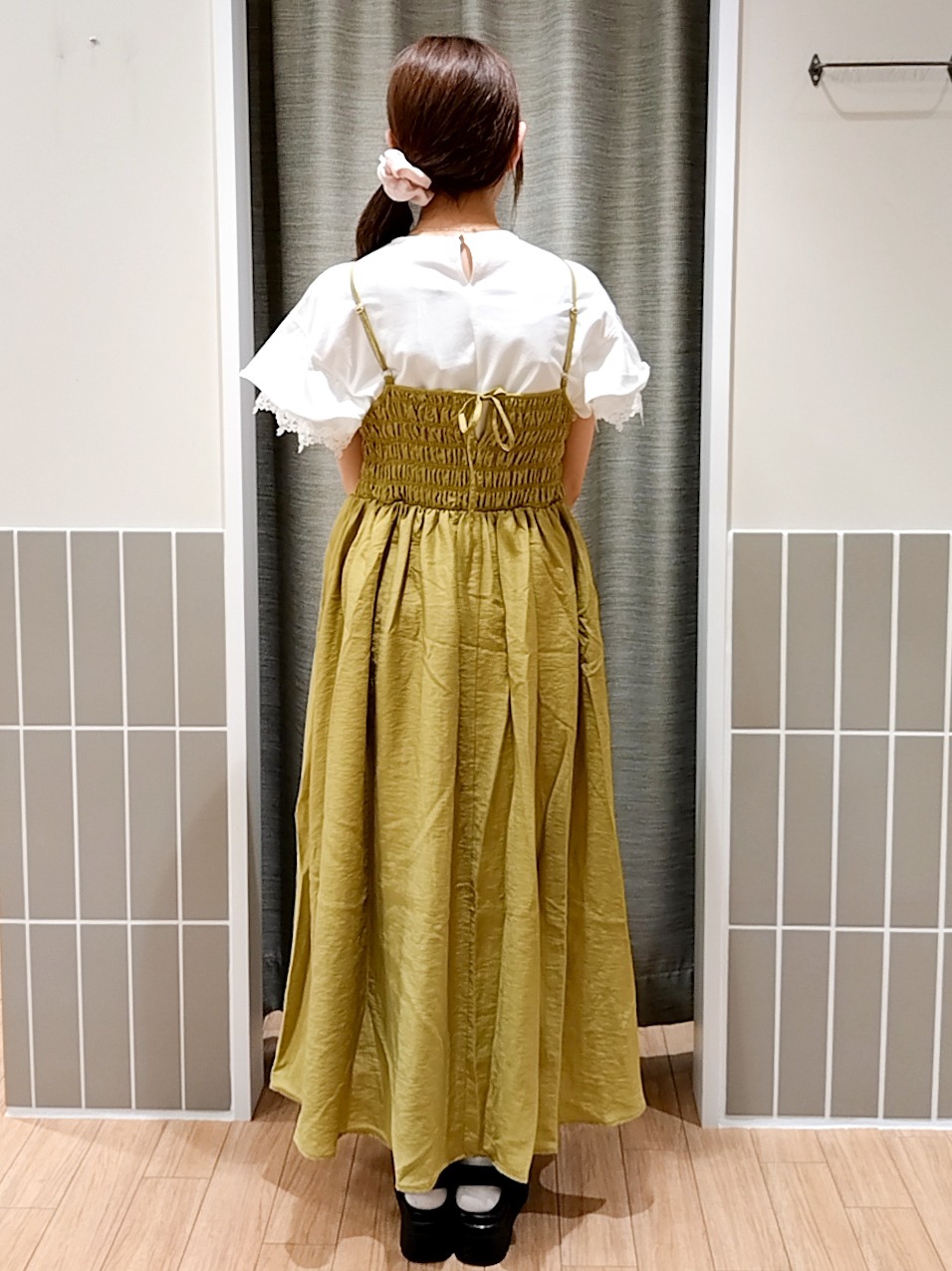 reiaさんの「grove｜【二の腕カバー、UV/ひんやり】涼しく華やかに、レースレイヤードスリーブTシャツ」を使ったコーディネート