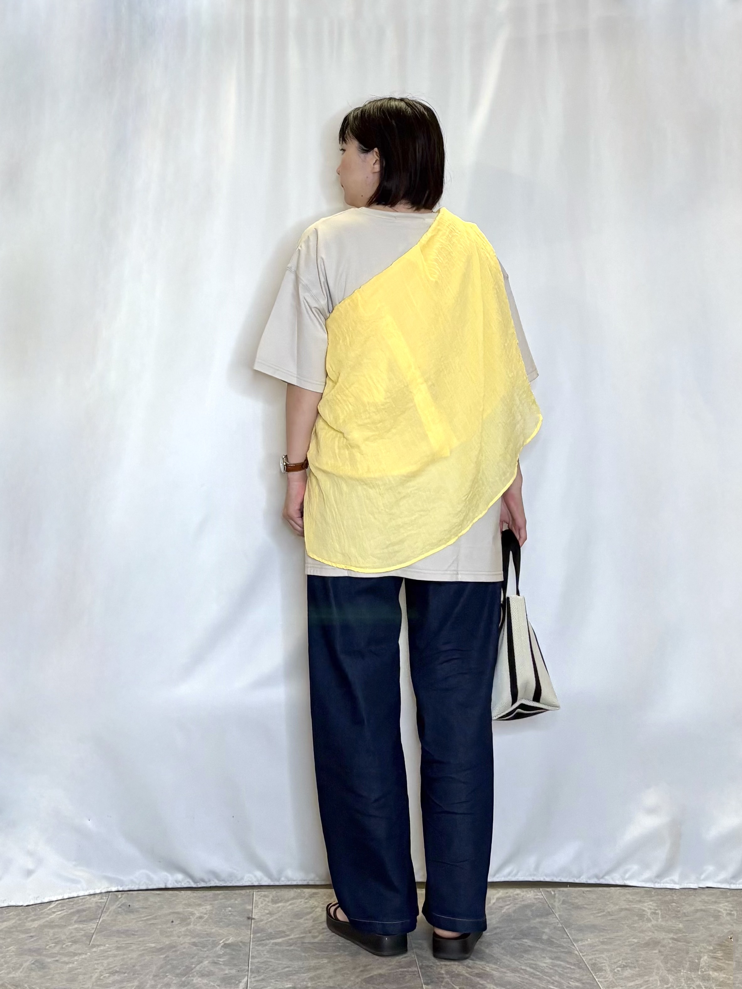 ネリさんの「SHOO･LA･RUE｜【体型カバー】ふんわり質感 やわらかこなれシアーシャツ」を使ったコーディネート