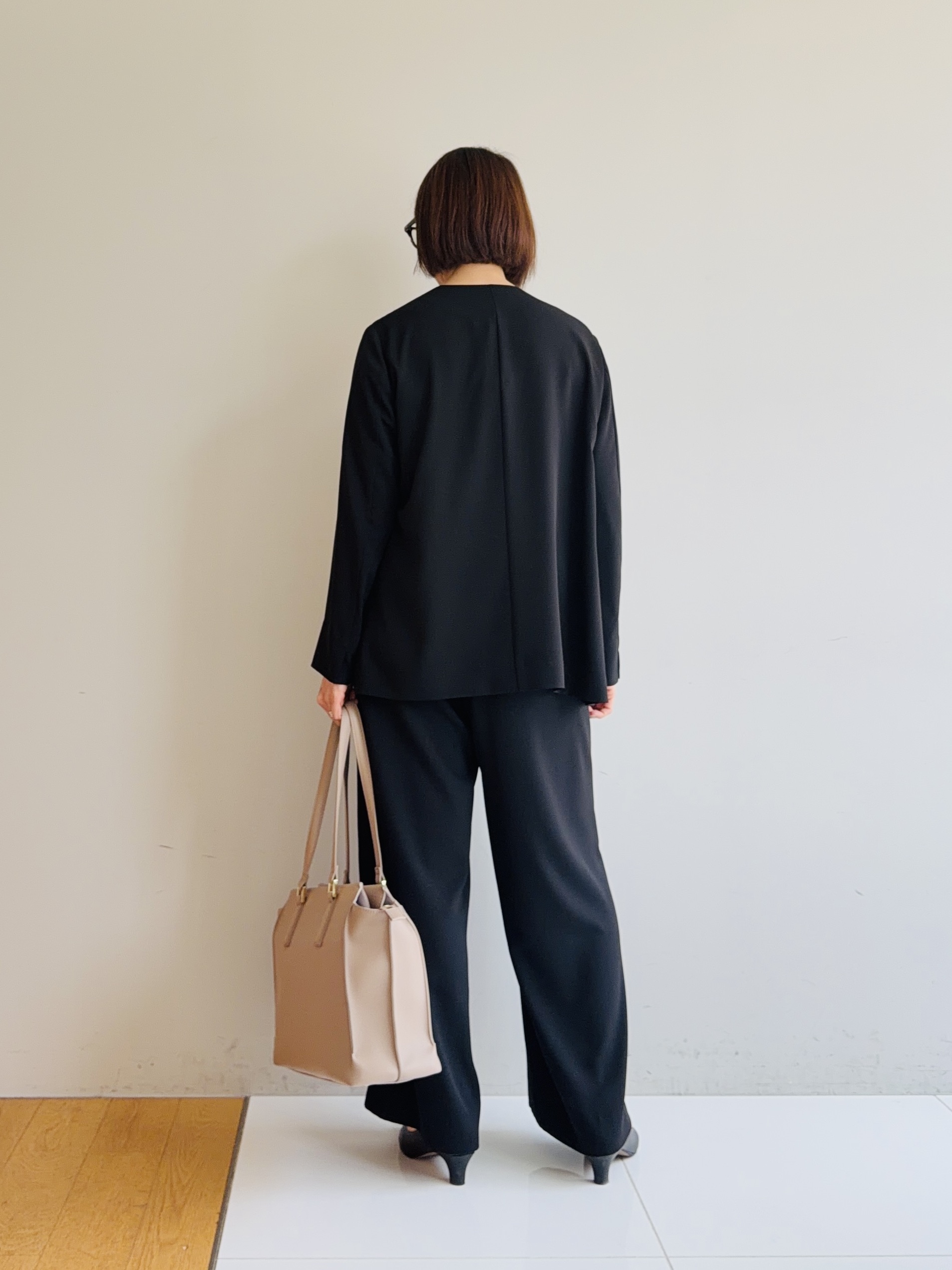 murayamaさんの「INDIVI｜【さらに軽く軽快！／着る日傘】ノーカラージャケット」を使ったコーディネート