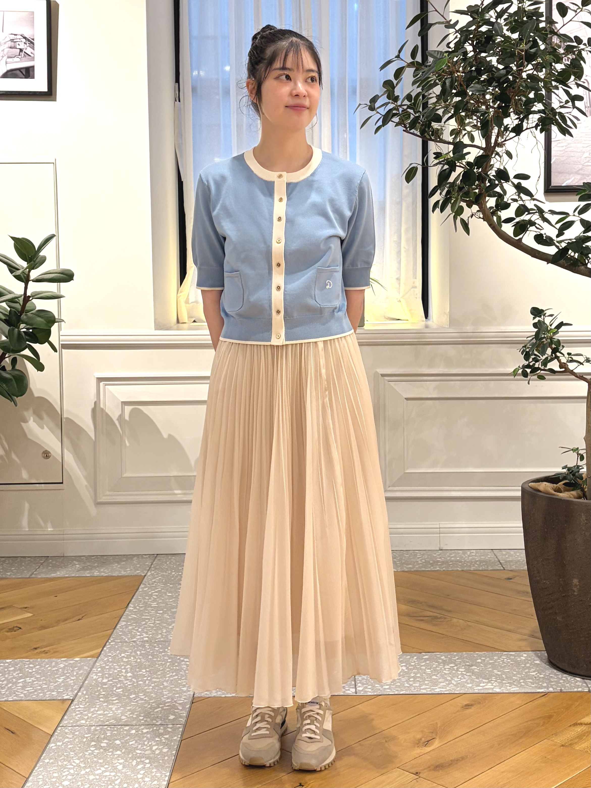 pupiさんの「DRESSTERIOR｜【otonaMUSE5月号掲載/UVカット/ウォッシャブル】クールタッチ コンビ カーディガン」を使ったコーディネート