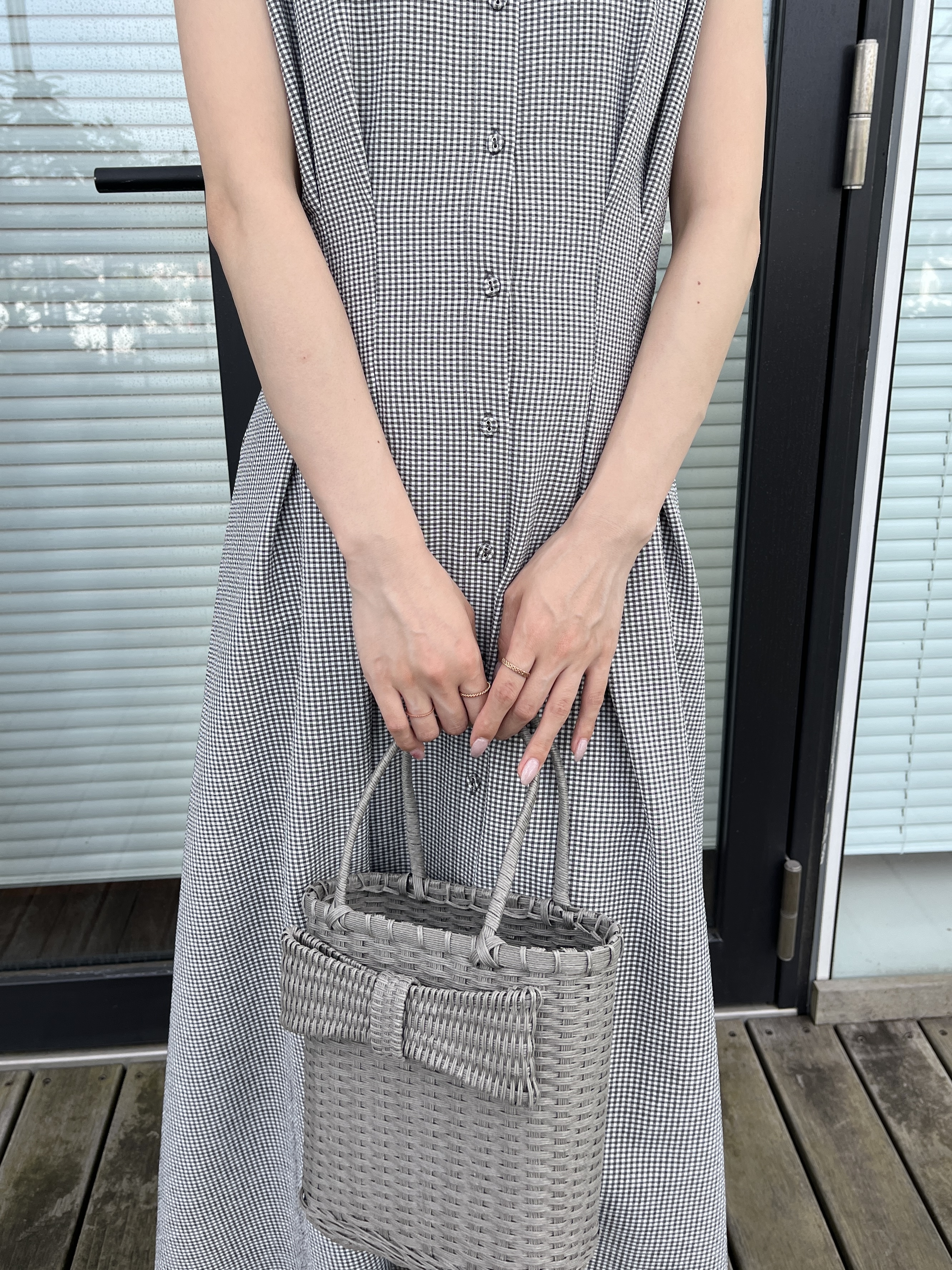 はばさんの「Couture brooch｜【洗える】サッカー シャツワンピース」を使ったコーディネート