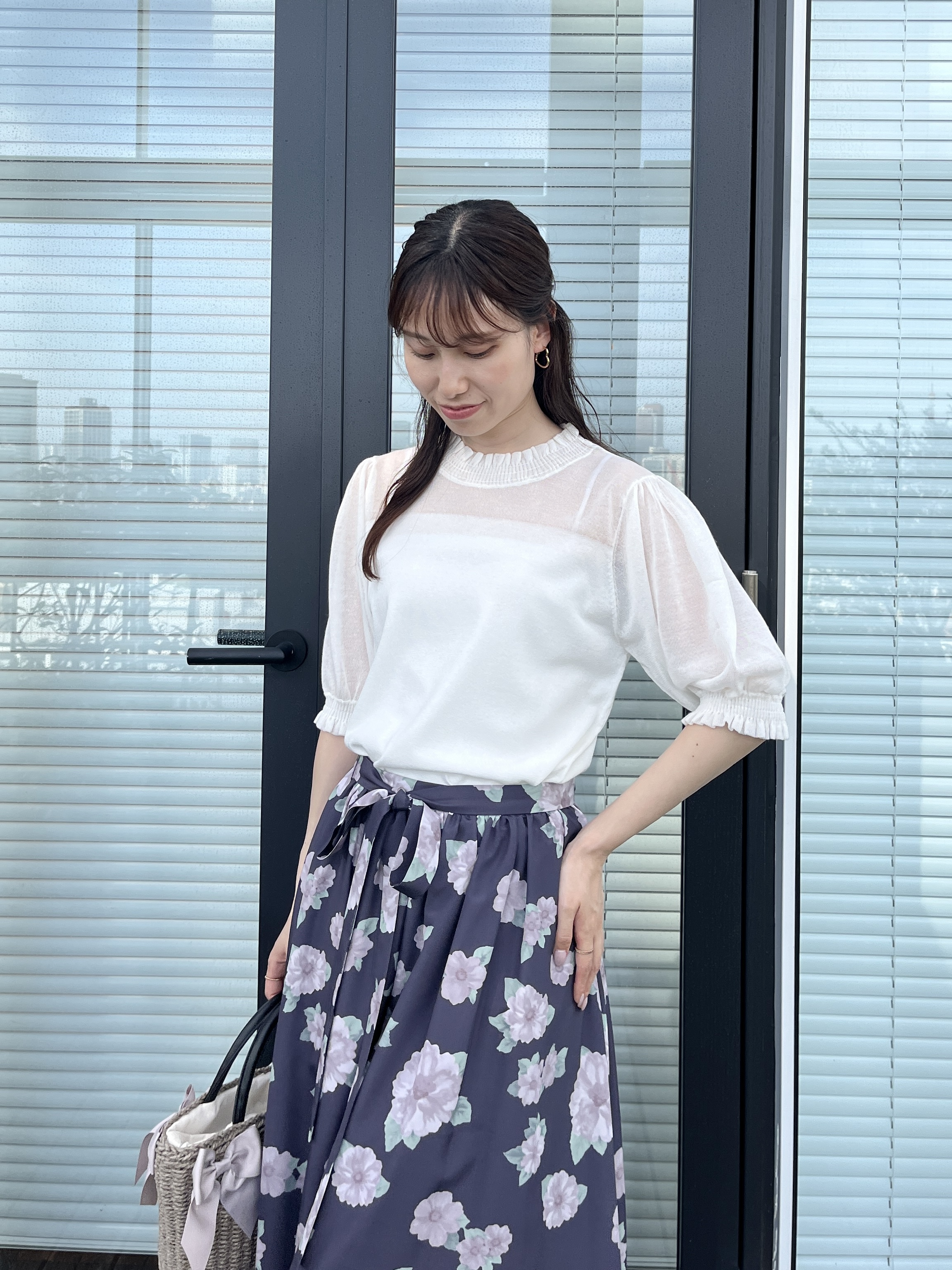 はばさんの「Couture brooch｜【洗える】LEVITAシャーリング サマーニット」を使ったコーディネート