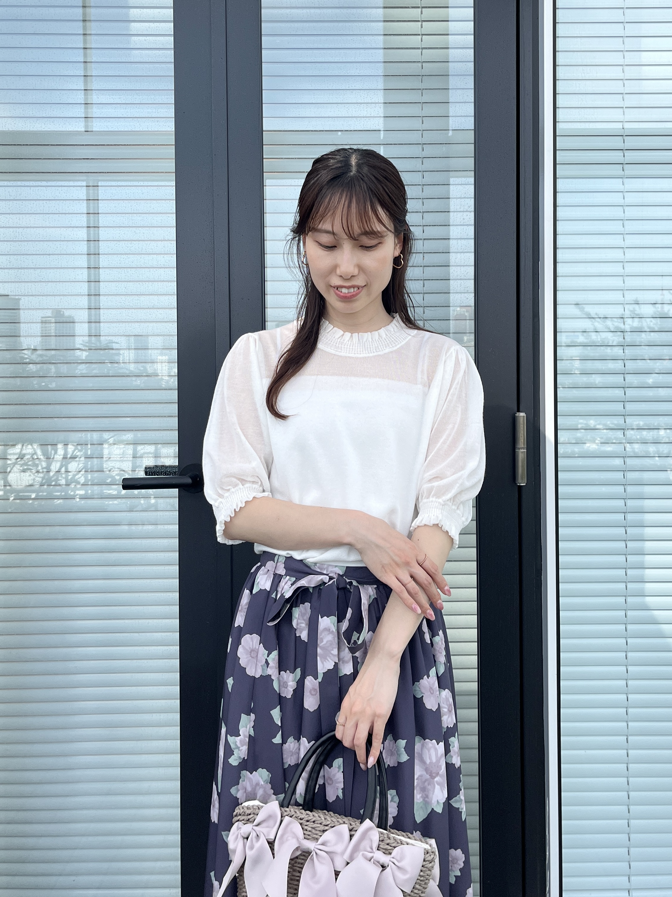 はばさんの「Couture brooch｜【洗える】LEVITAシャーリング サマーニット」を使ったコーディネート