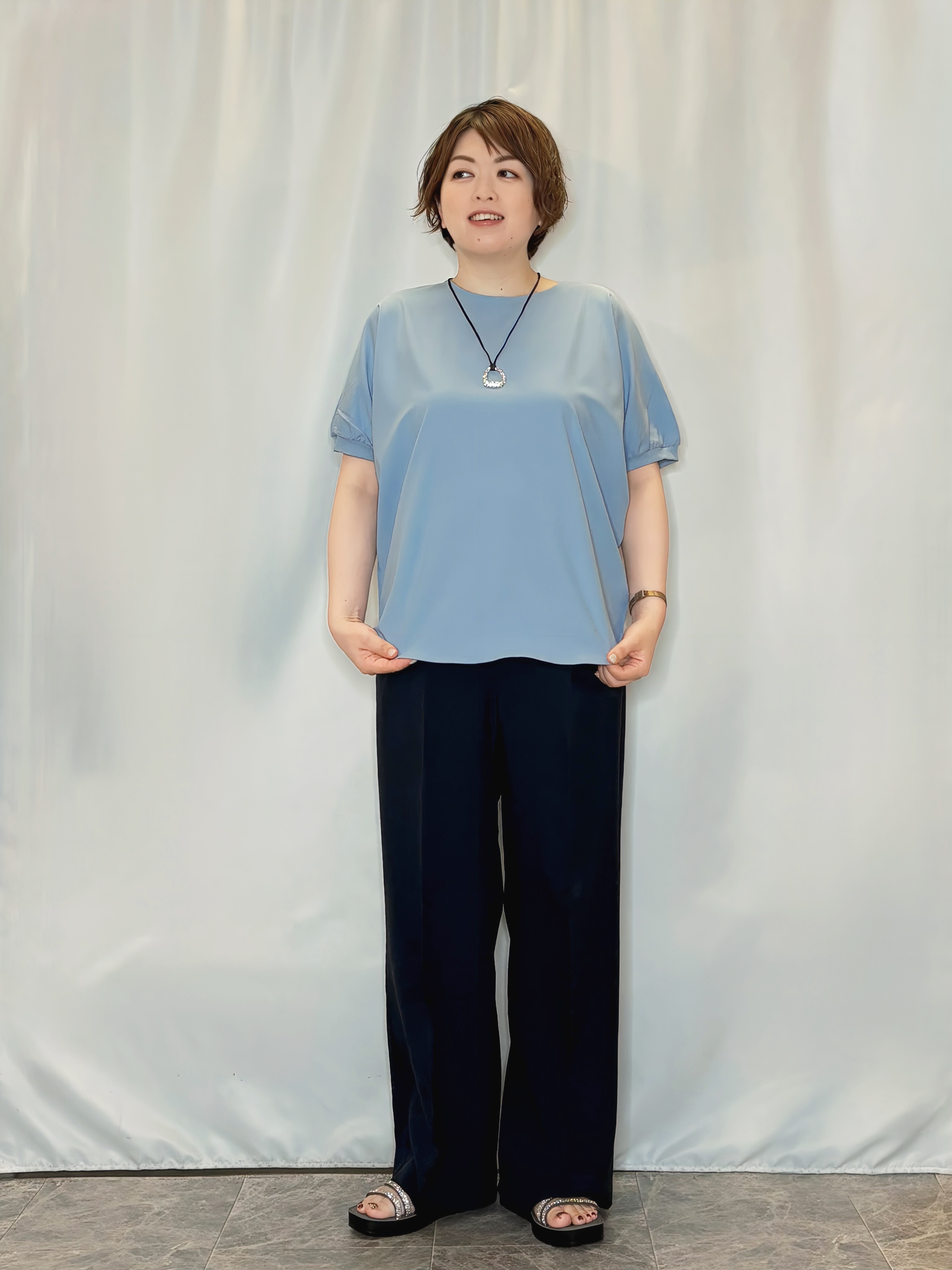 たみさんの「SHOO･LA･RUE｜【ひんやり/洗濯後しわになりにくい】インせず着られる さらっとタッチのドルマンブラウス」を使ったコーディネート