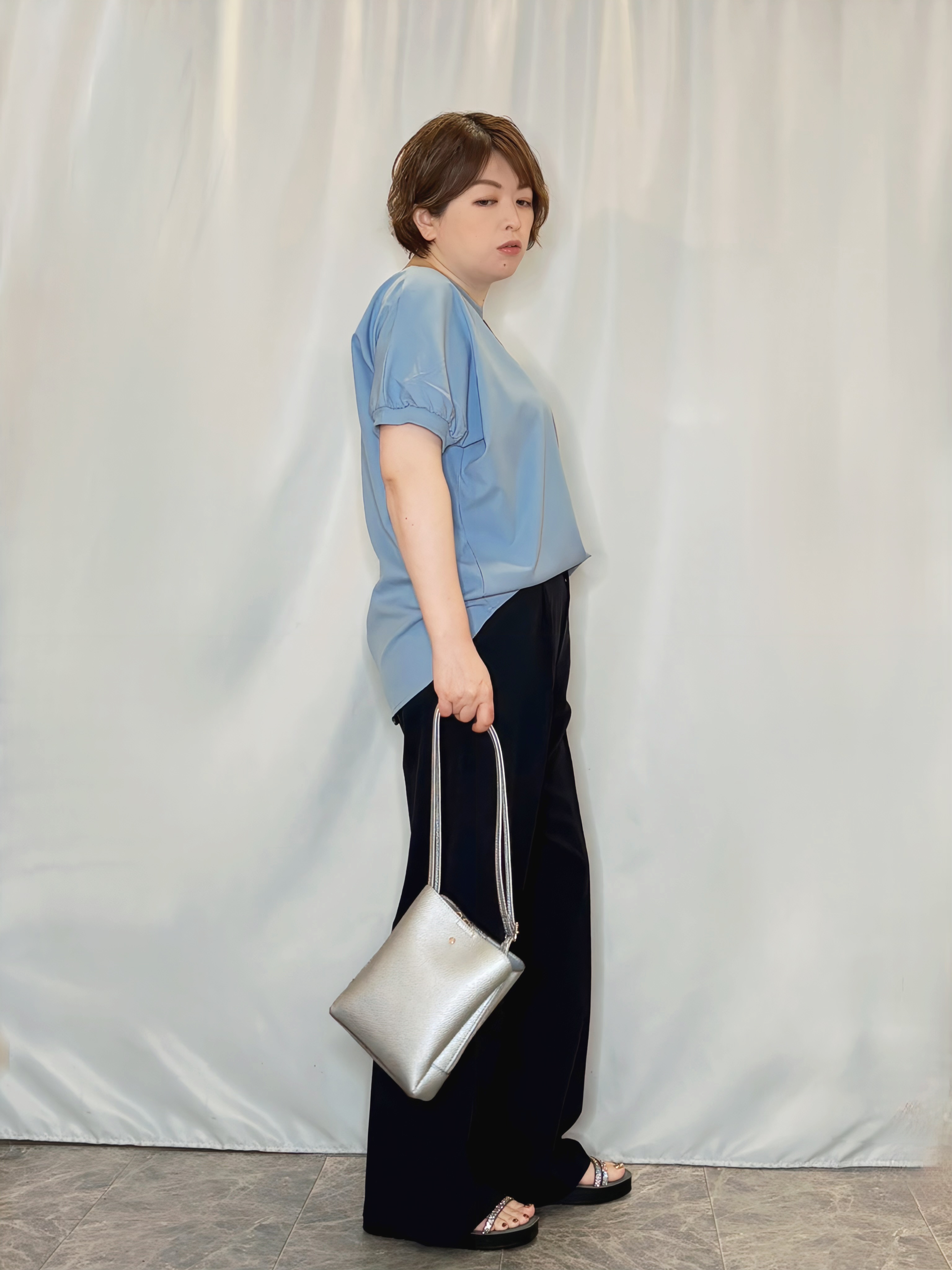 たみさんの「SHOO･LA･RUE｜【ひんやり/洗濯後しわになりにくい】インせず着られる さらっとタッチのドルマンブラウス」を使ったコーディネート