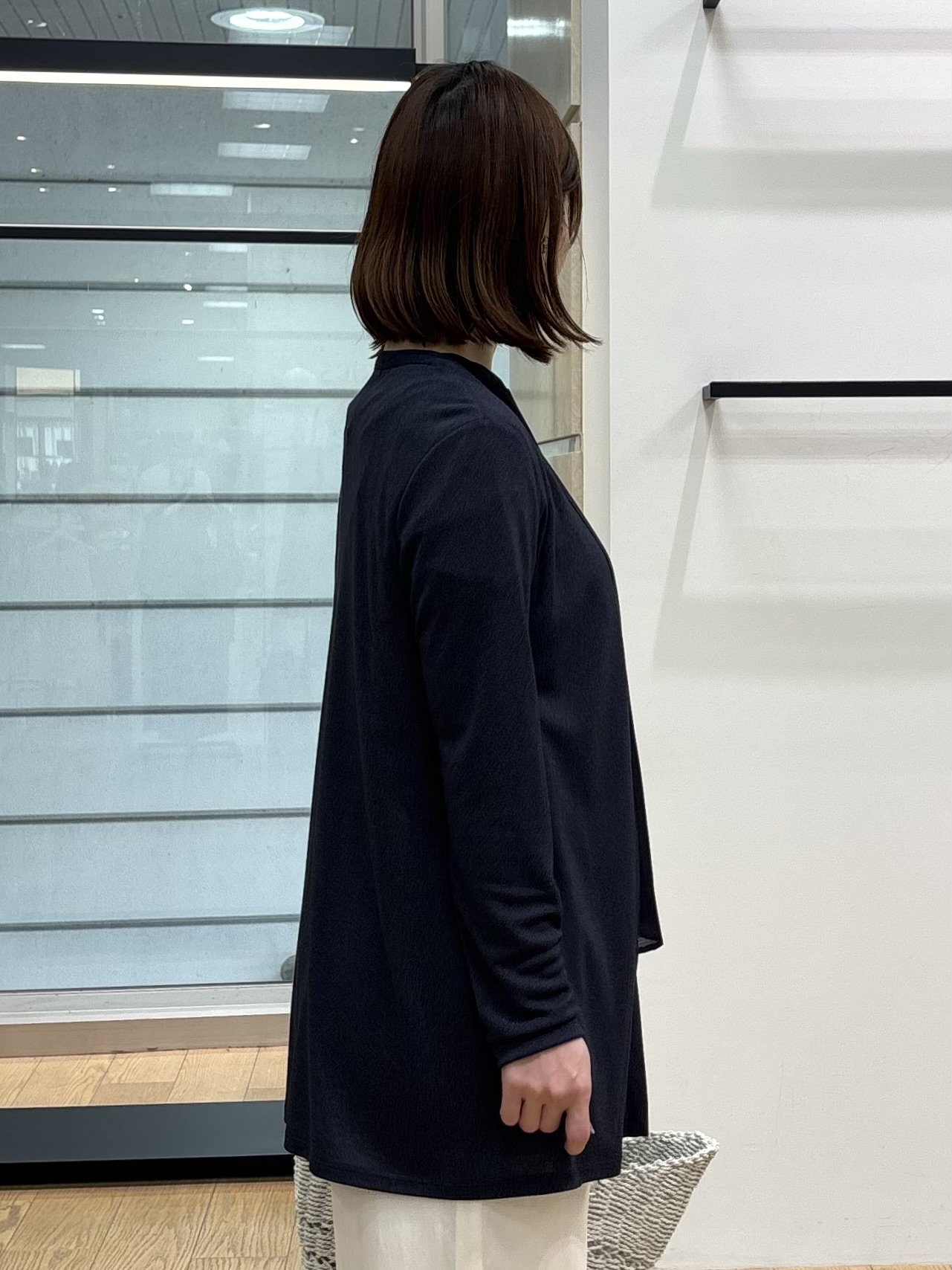 asamiさんの「INDIVI｜【接触冷感/洗える】シアーシャンブレーピンタックブラウス」を使ったコーディネート