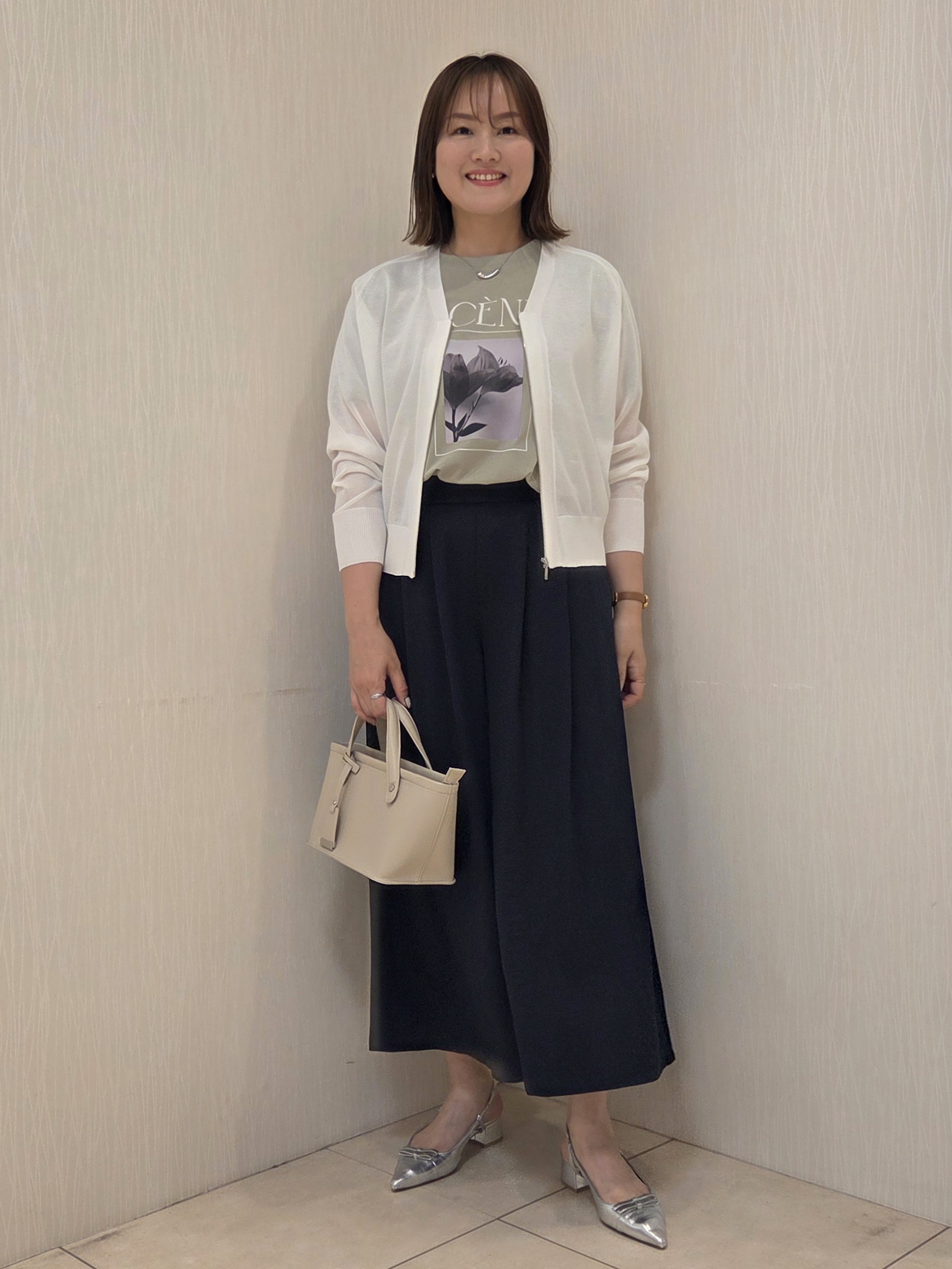 naokoさんの「UNTITLED｜【古畑星夏さん着用/ロゴ/プリント】グラフィックTシャツ」を使ったコーディネート