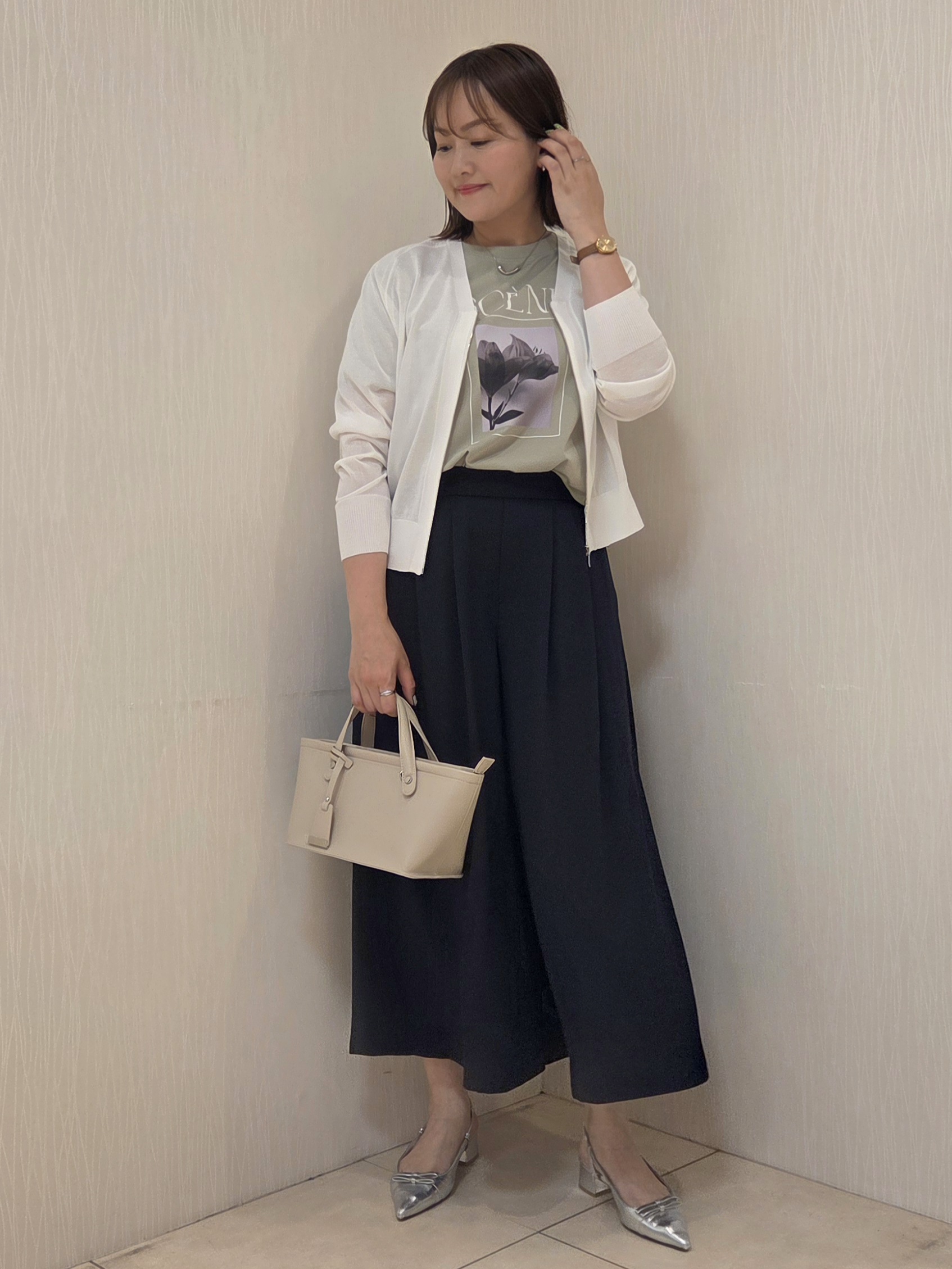 naokoさんの「UNTITLED｜【古畑星夏さん着用/ロゴ/プリント】グラフィックTシャツ」を使ったコーディネート